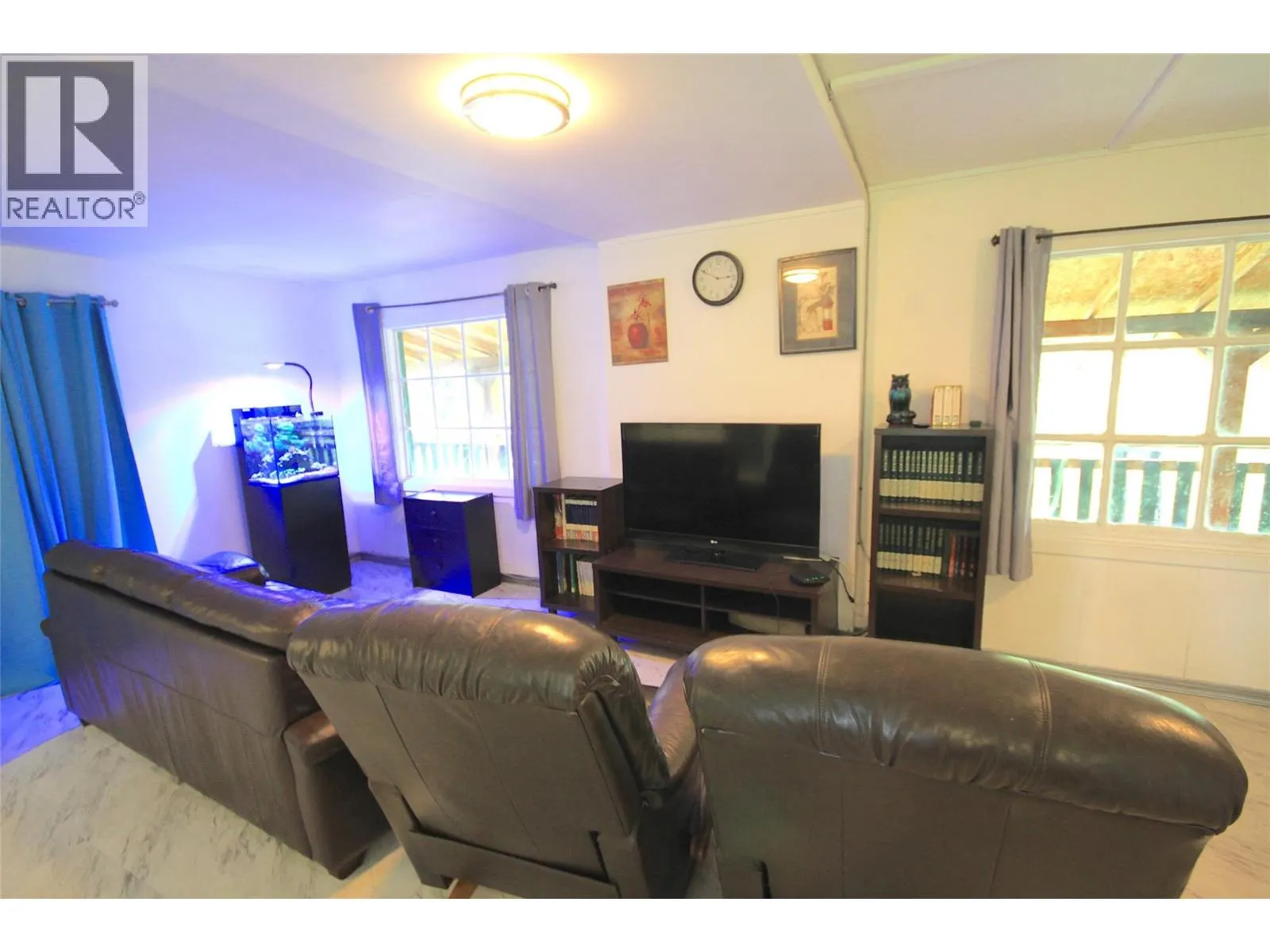 3194 Creighton Valley Road
