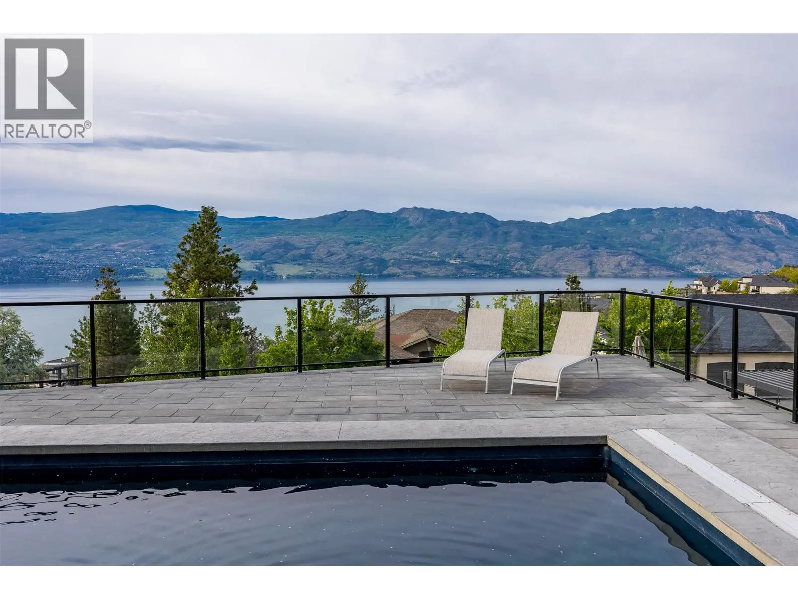 1435 Vineyard Drive