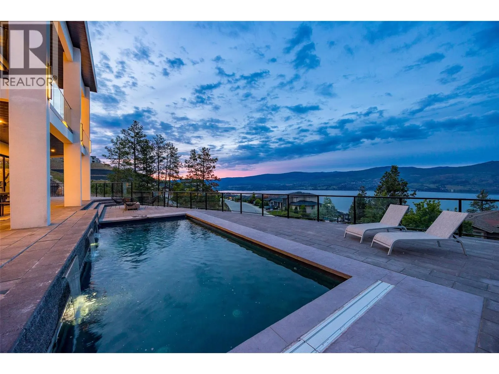 1435 Vineyard Drive