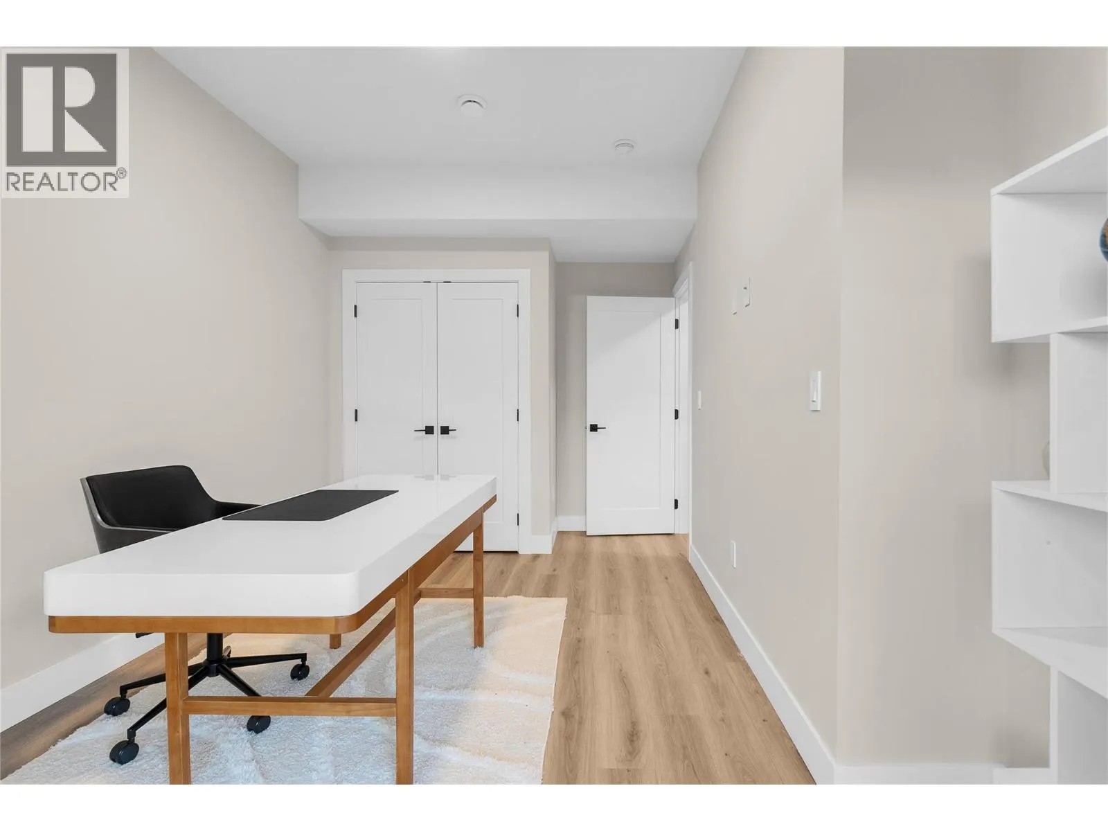 6811 Nighthawk Drive Unit# 102