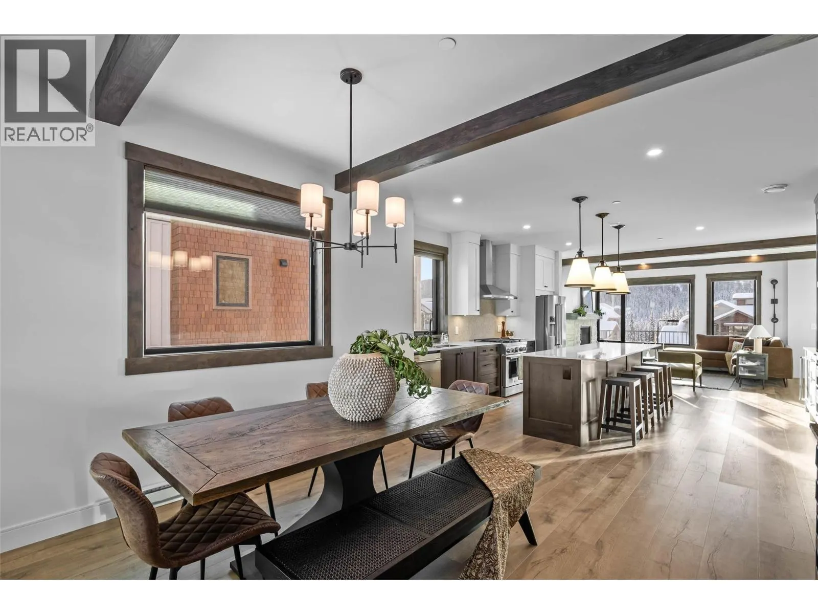 7000 MCGILLIVRAY LAKE Drive Unit# 13