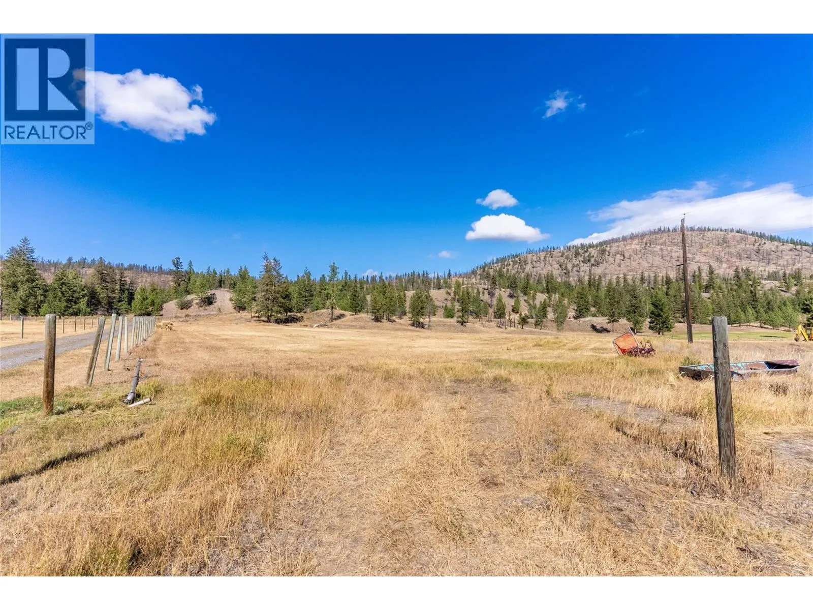 1424 LOON LAKE Road