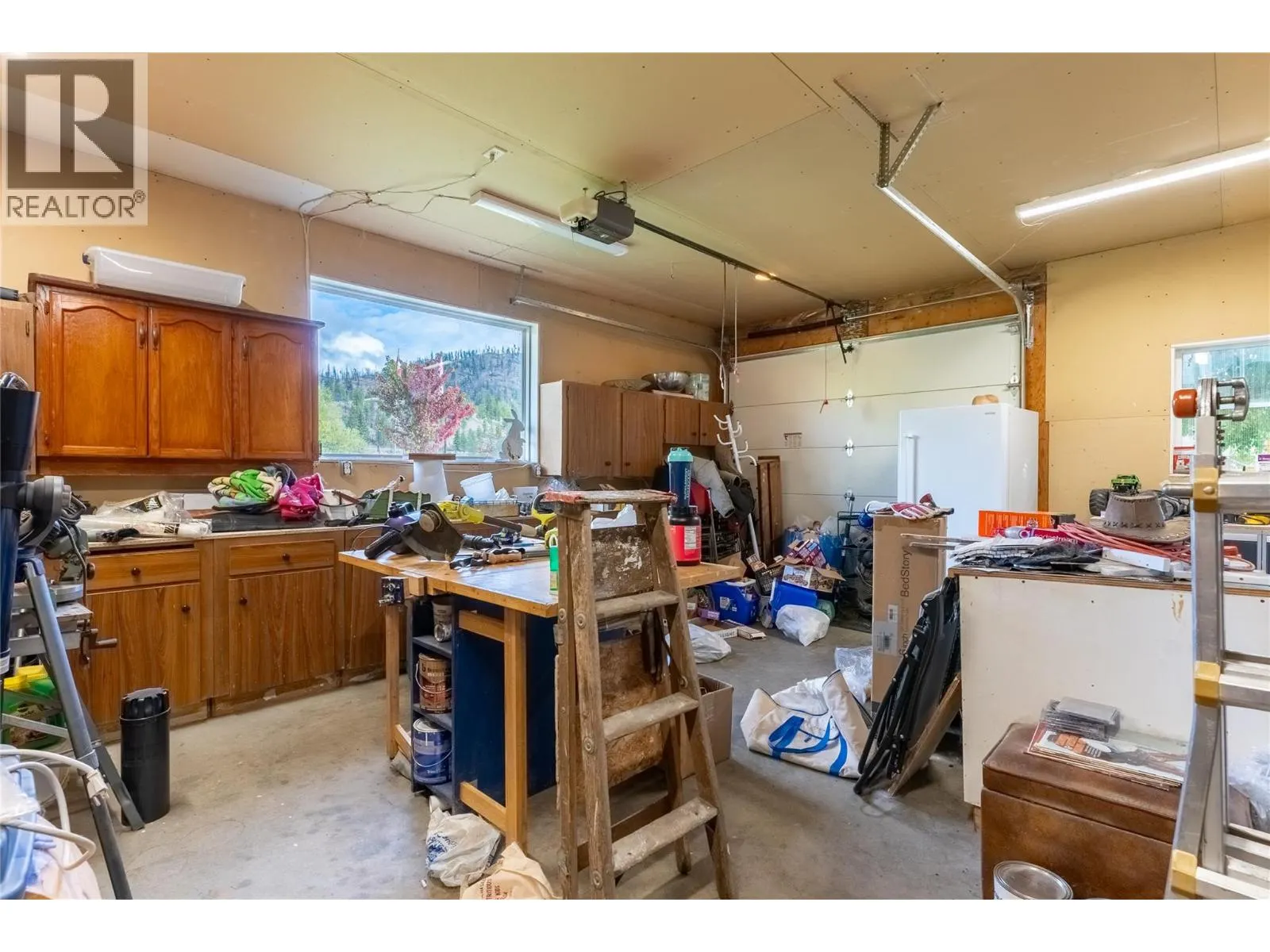 1424 LOON LAKE Road