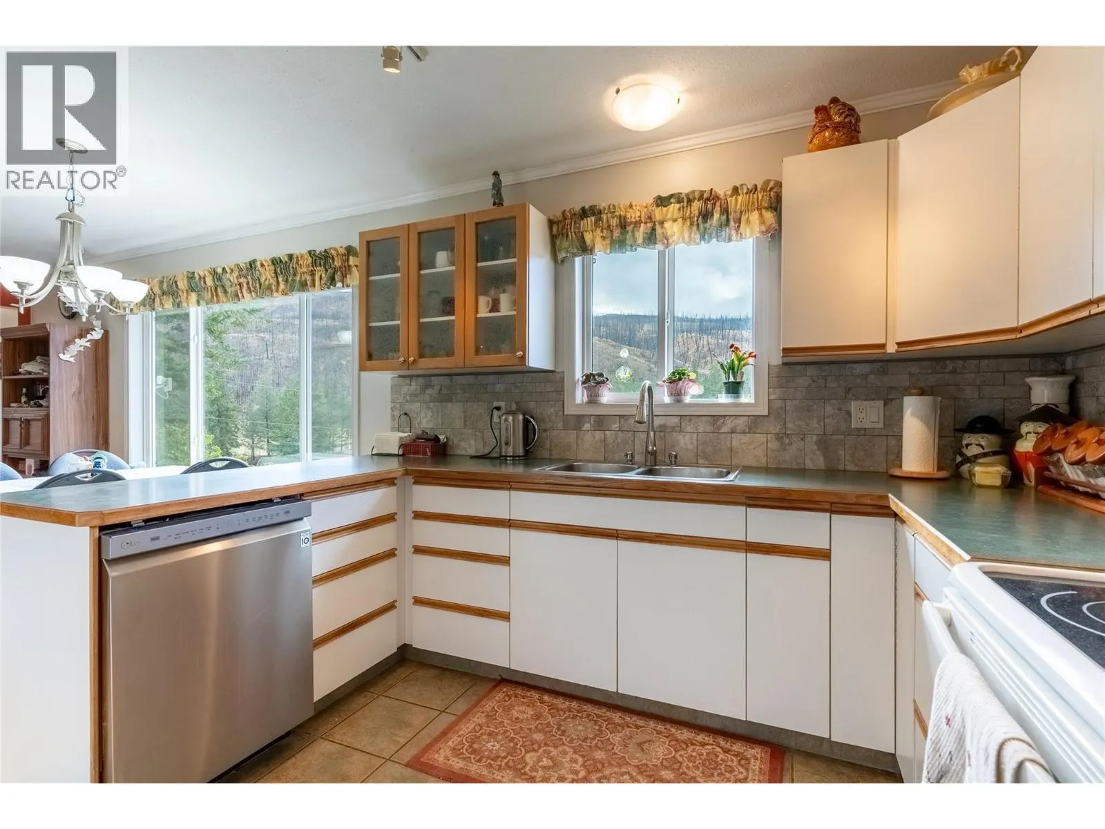 1424 LOON LAKE Road