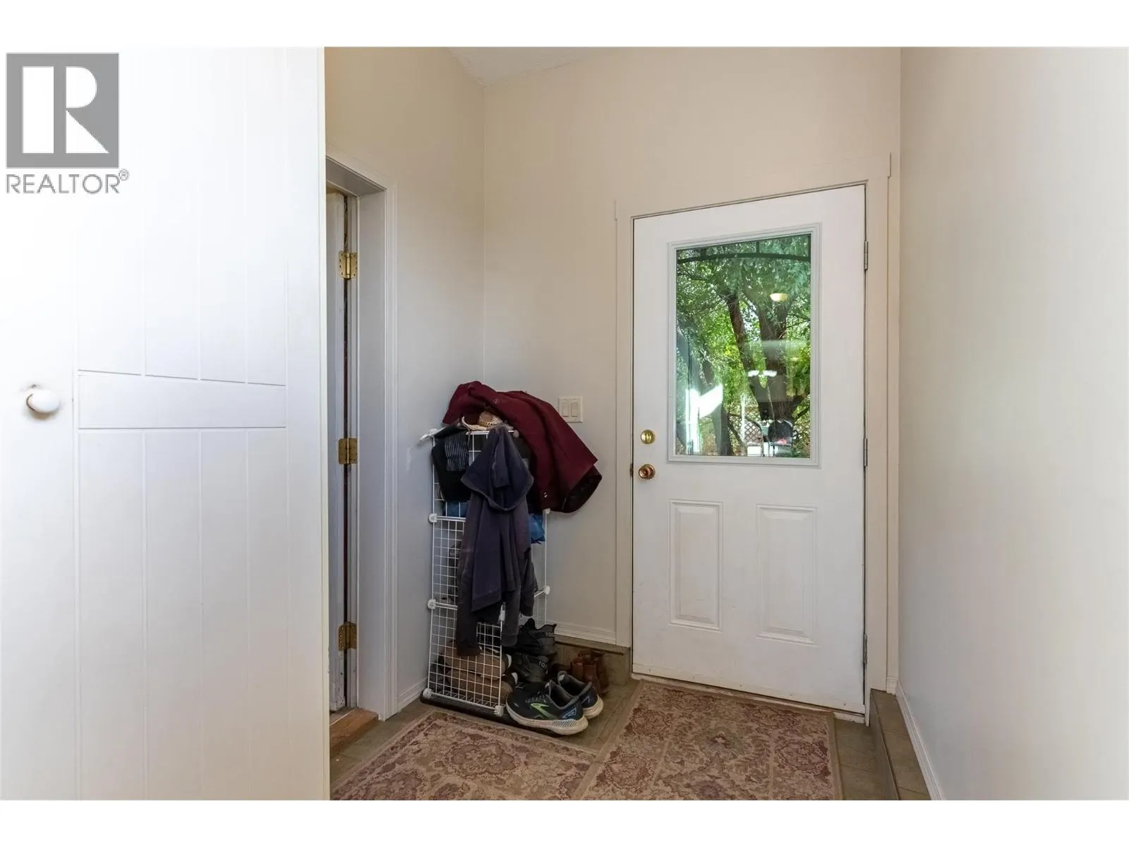 1424 LOON LAKE Road