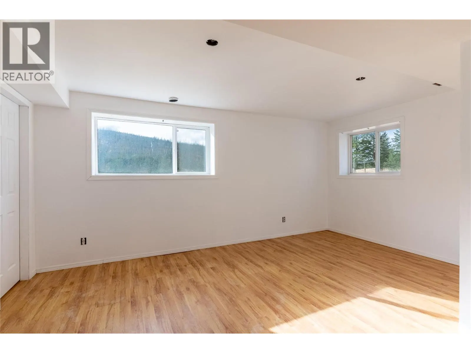 1424 LOON LAKE Road