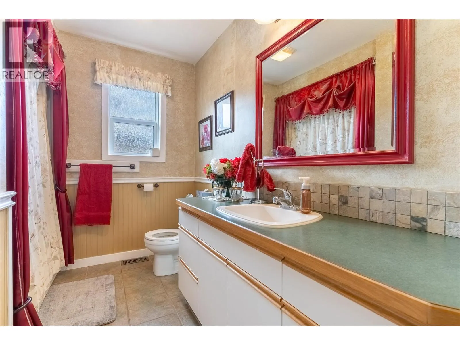 1424 LOON LAKE Road