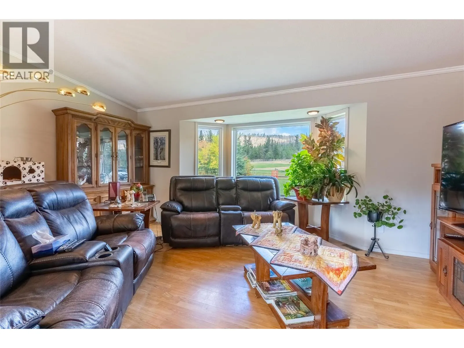 1424 LOON LAKE Road