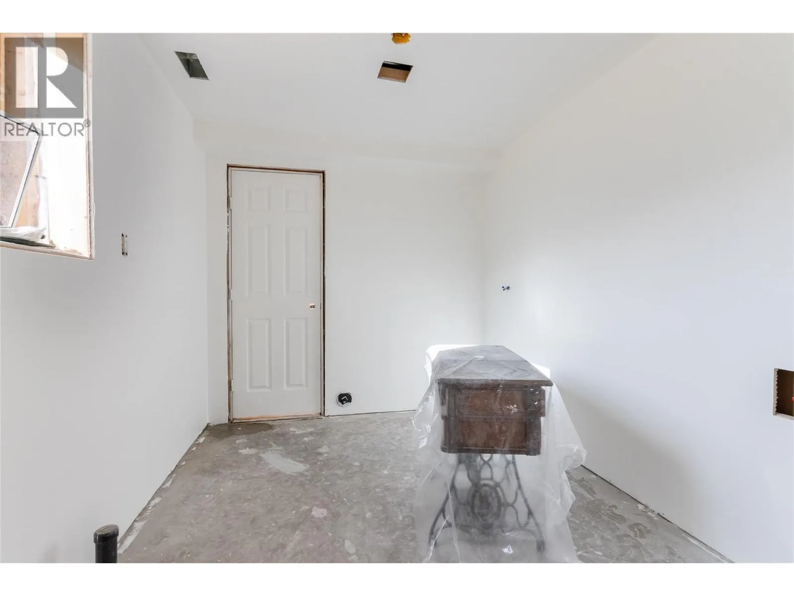 1424 LOON LAKE Road