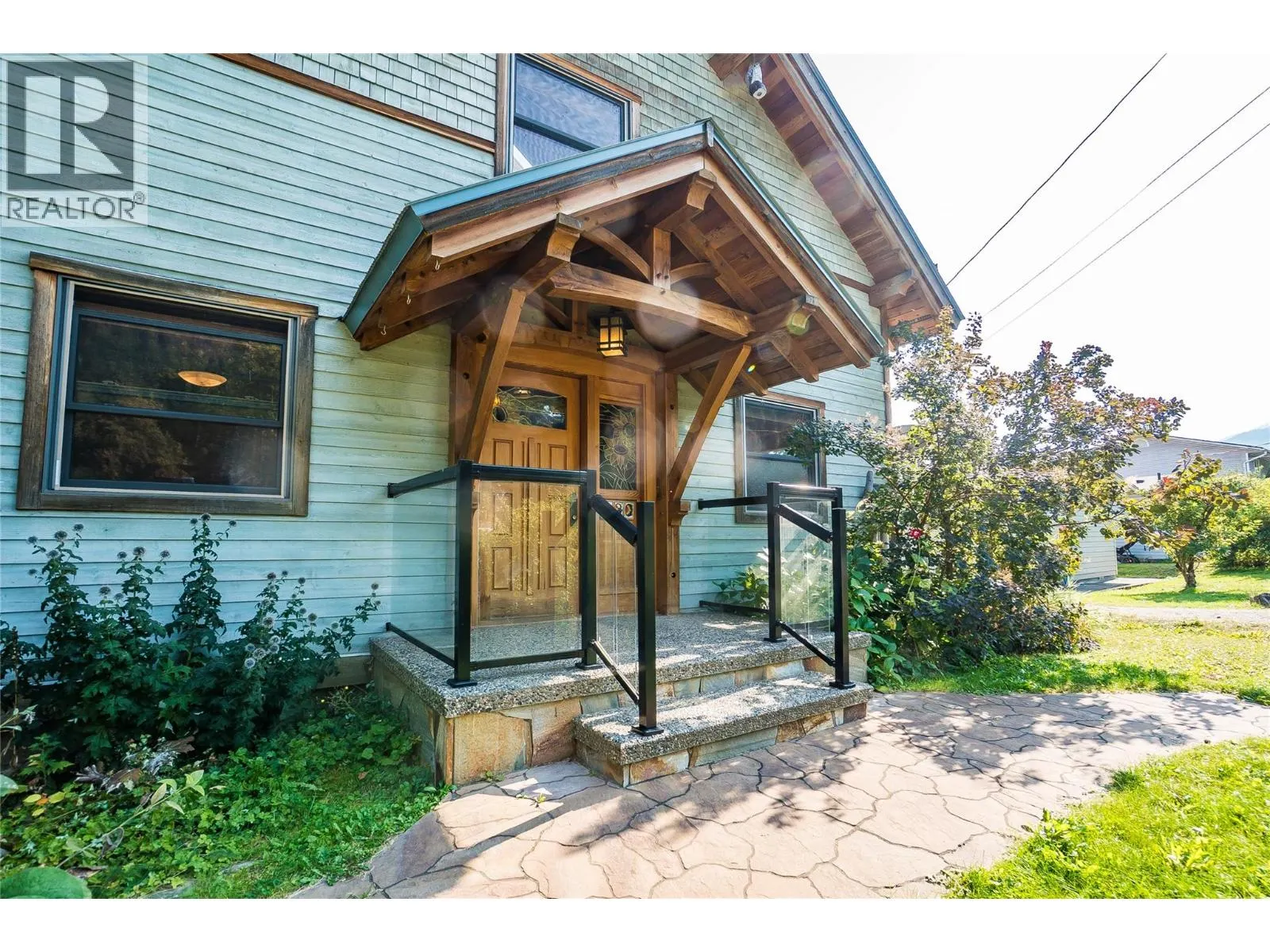 130 8th Street N
