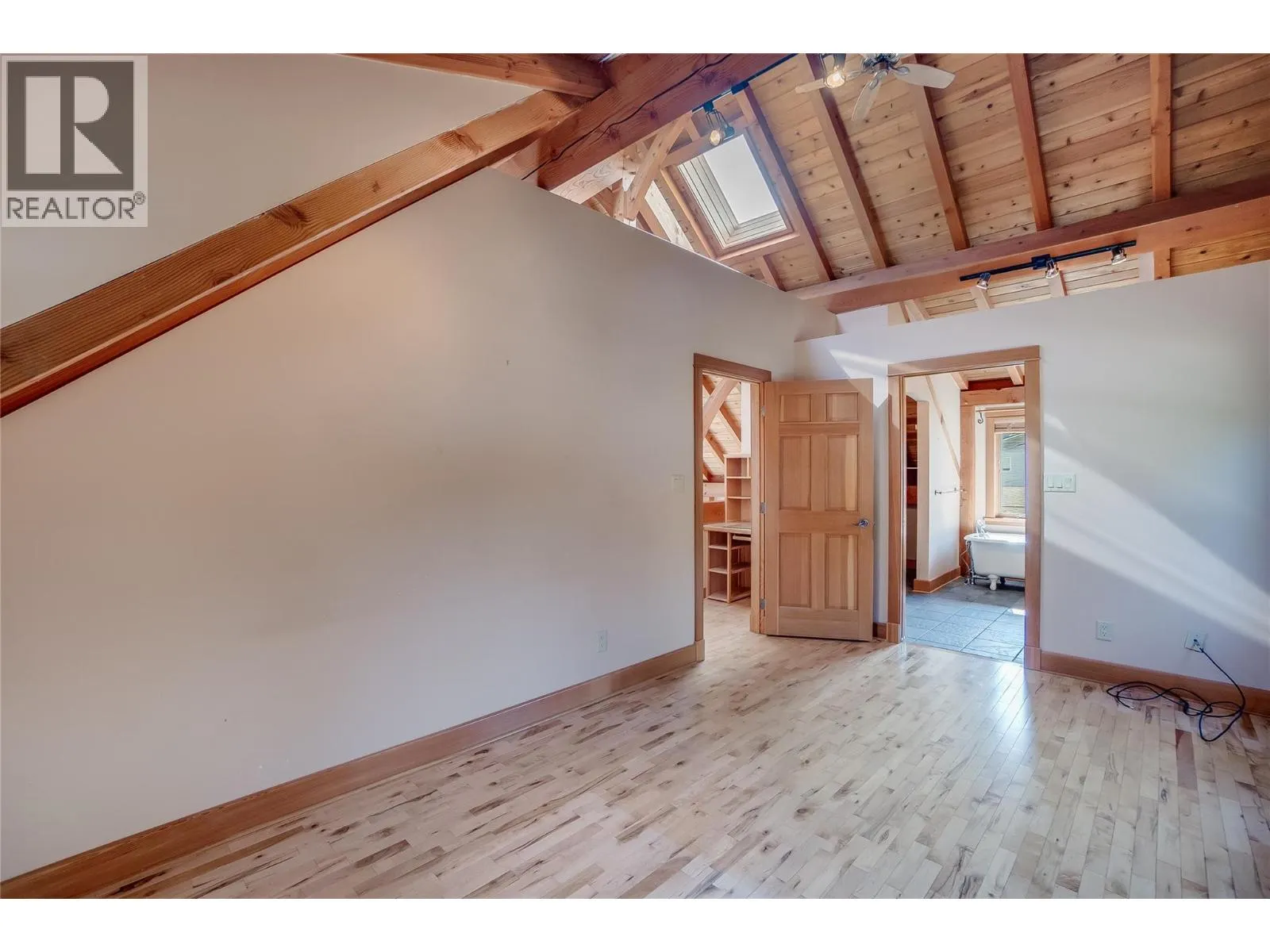 130 8th Street N