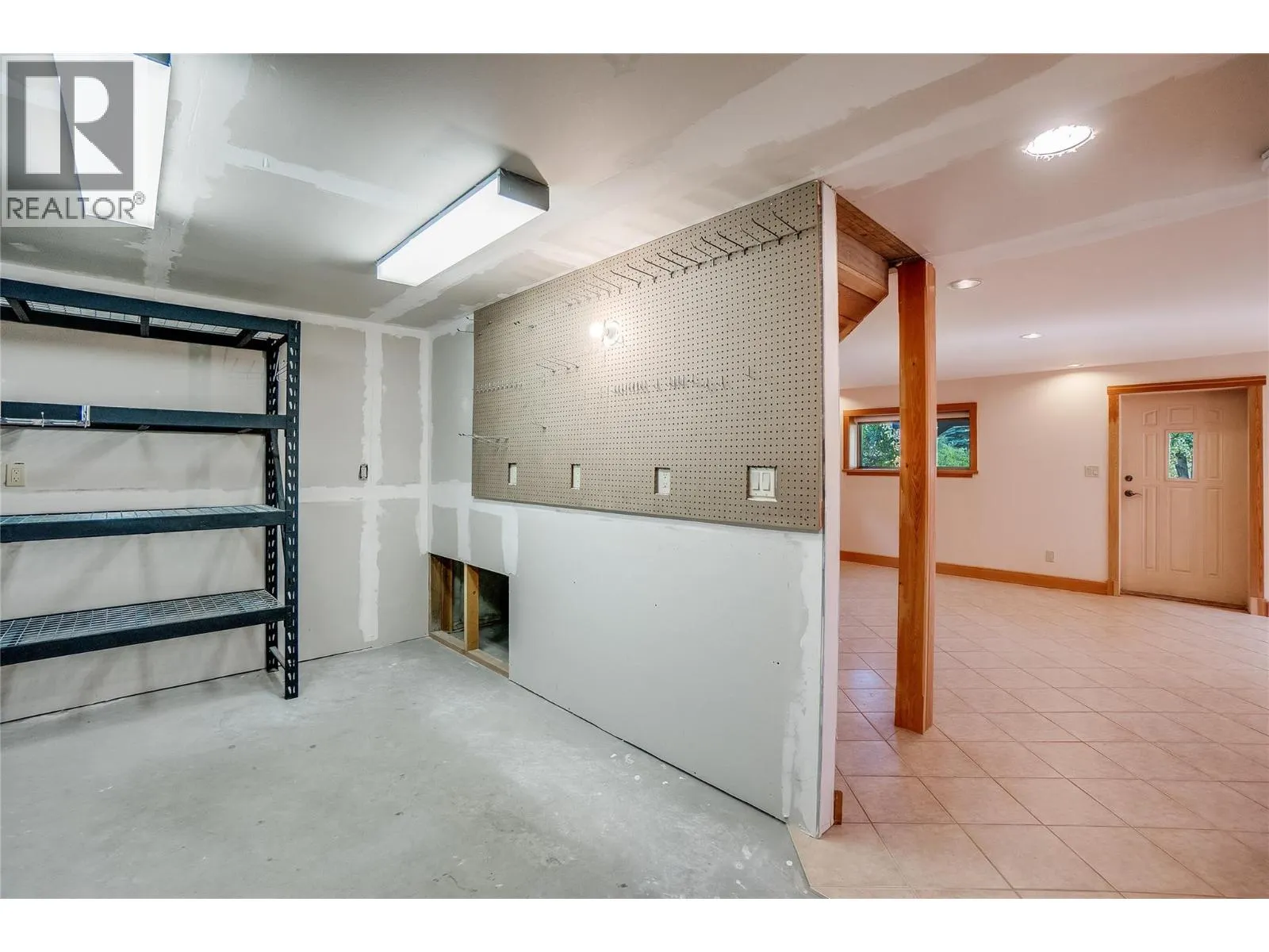 130 8th Street N
