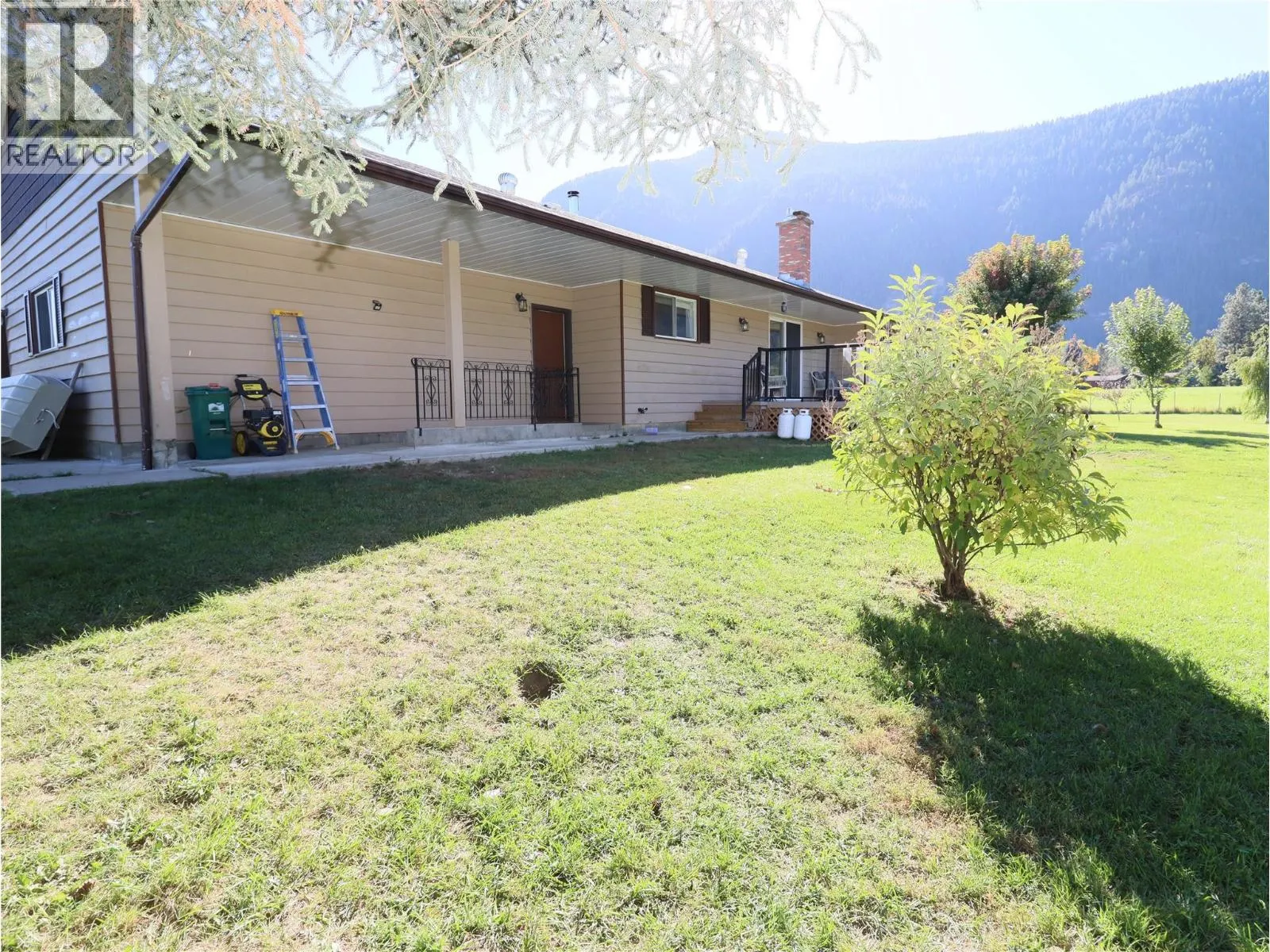 5015 SIMINOFF Road