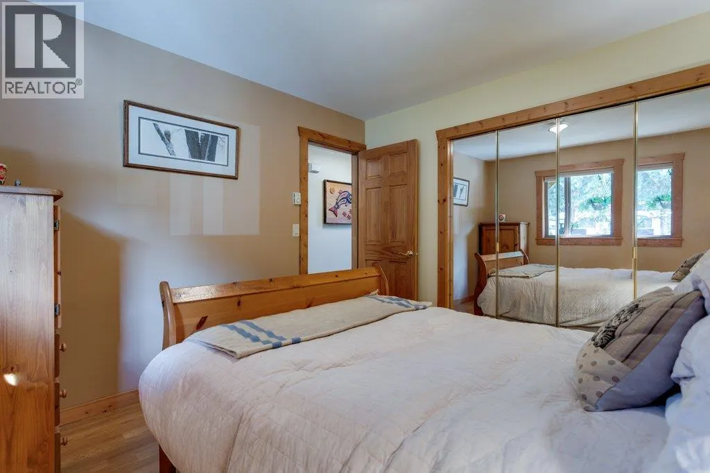 7331 Fintry Delta Road