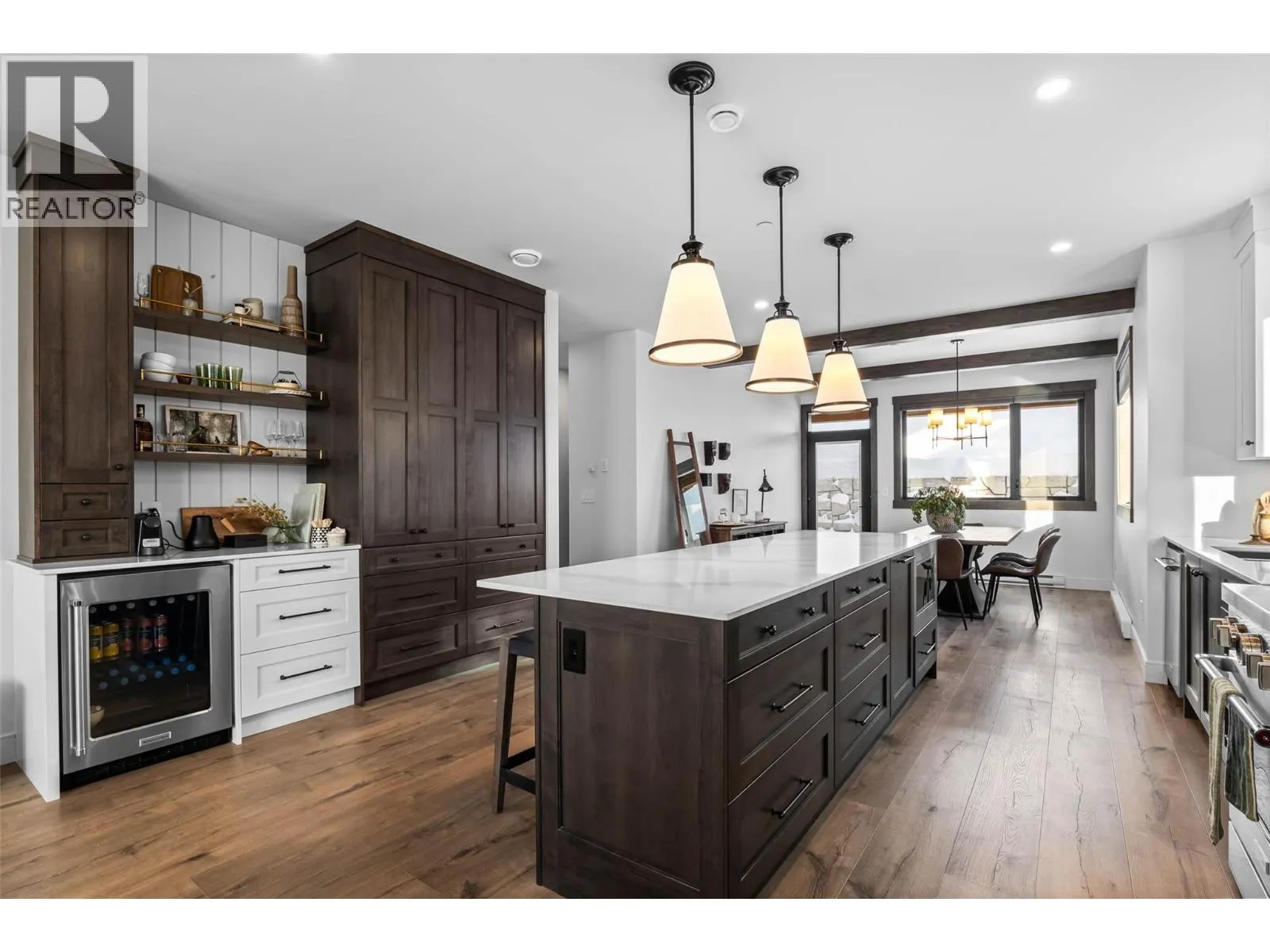 7000 MCGILLIVRAY LAKE Drive Unit# 14