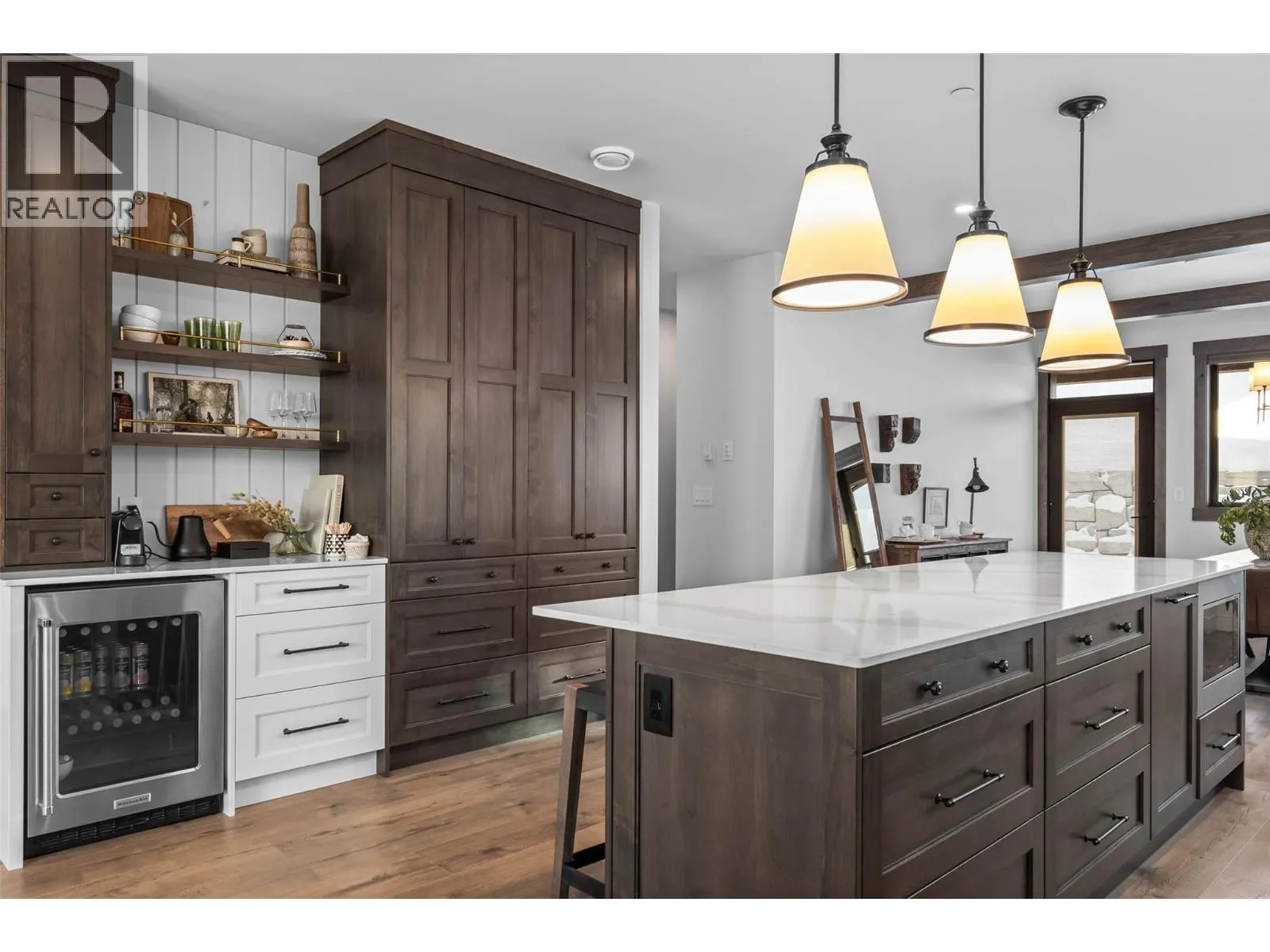 7000 MCGILLIVRAY LAKE Drive Unit# 15