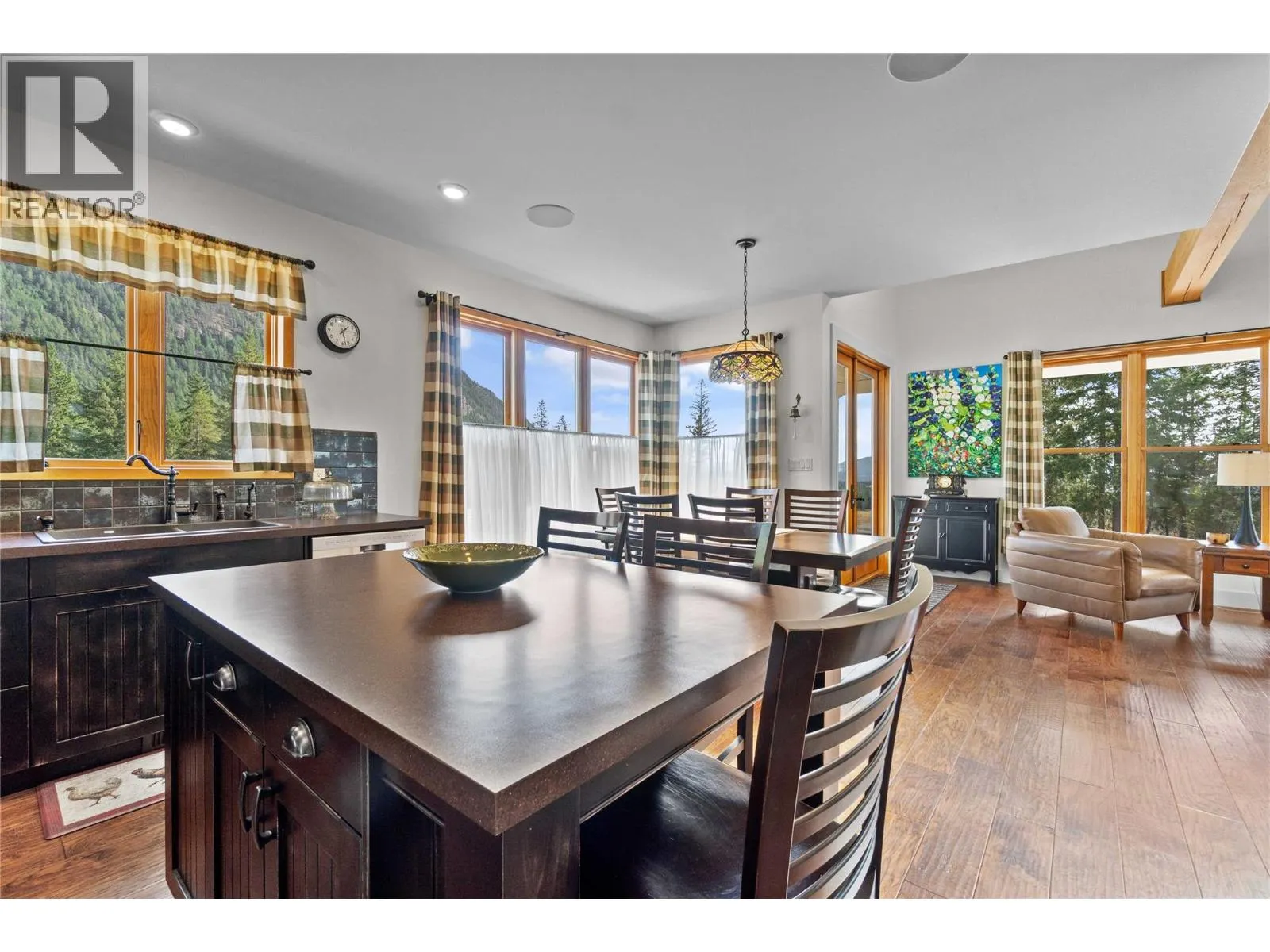 3446 Roberge Road