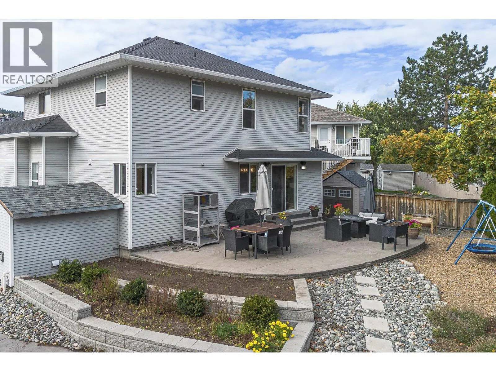 1918 MANNING Court
