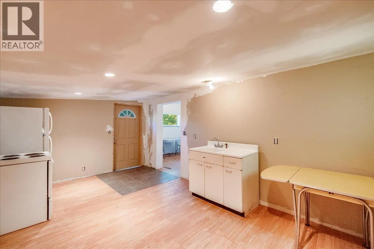 3788 Broadwater Road
