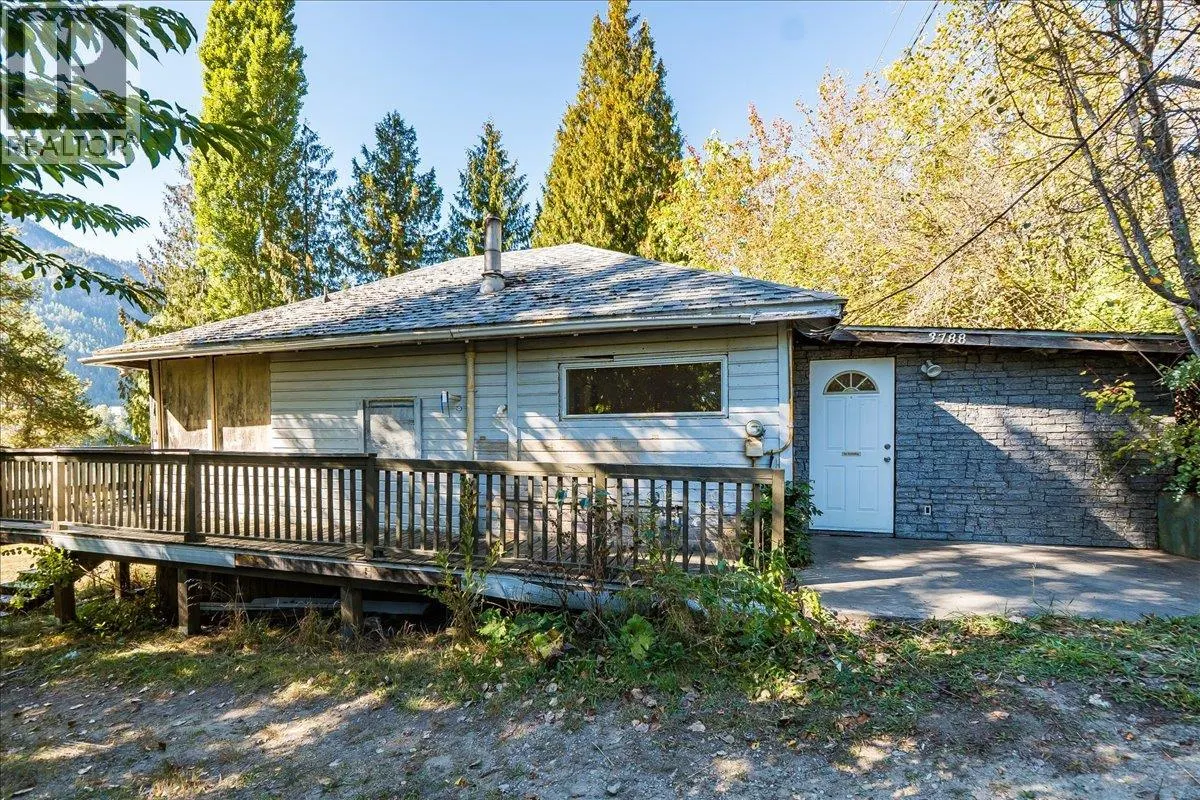 3788 Broadwater Road