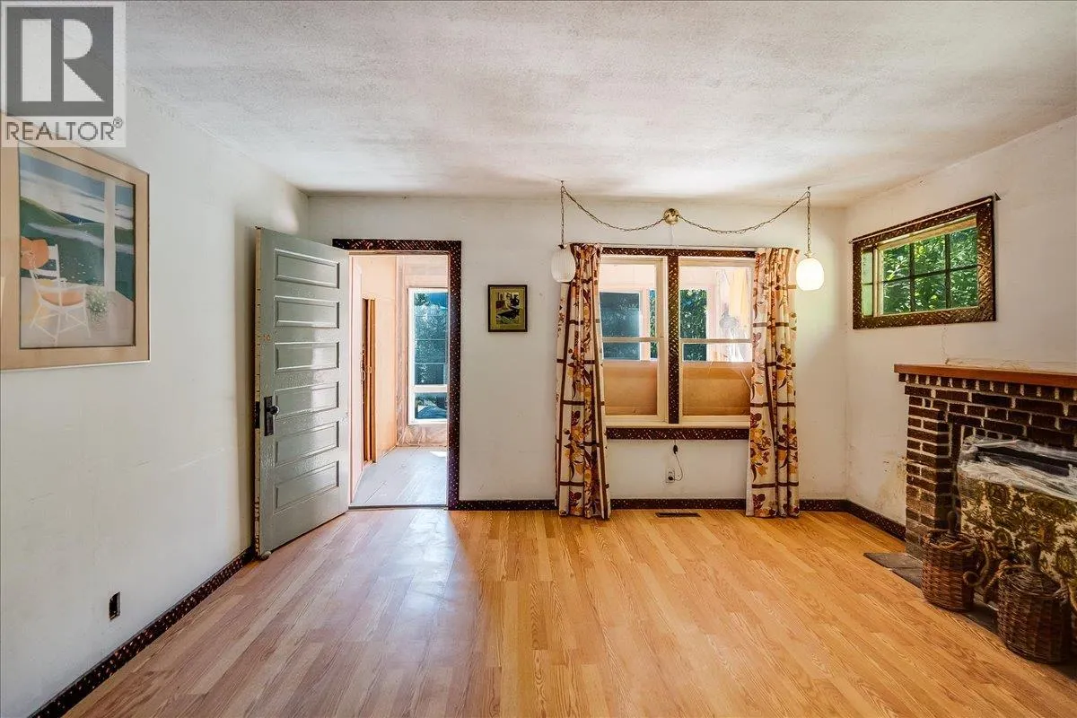 3788 Broadwater Road