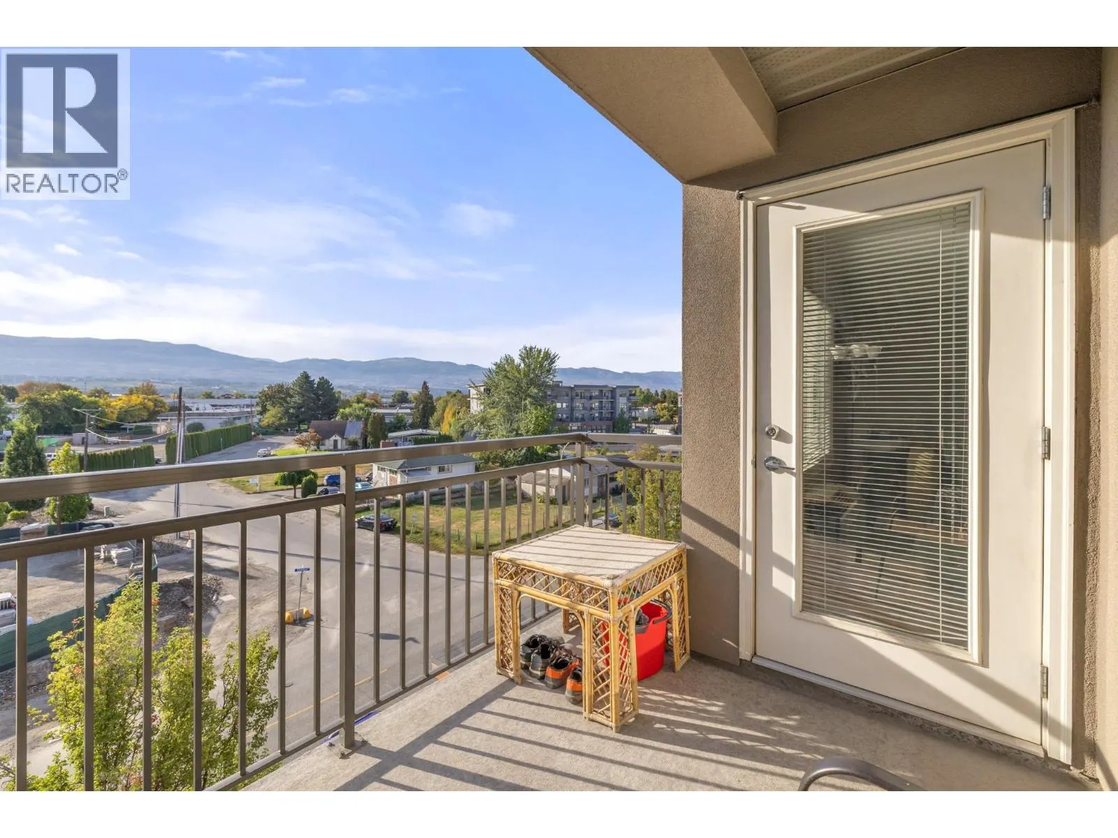 1550 Dickson Avenue Unit# 406