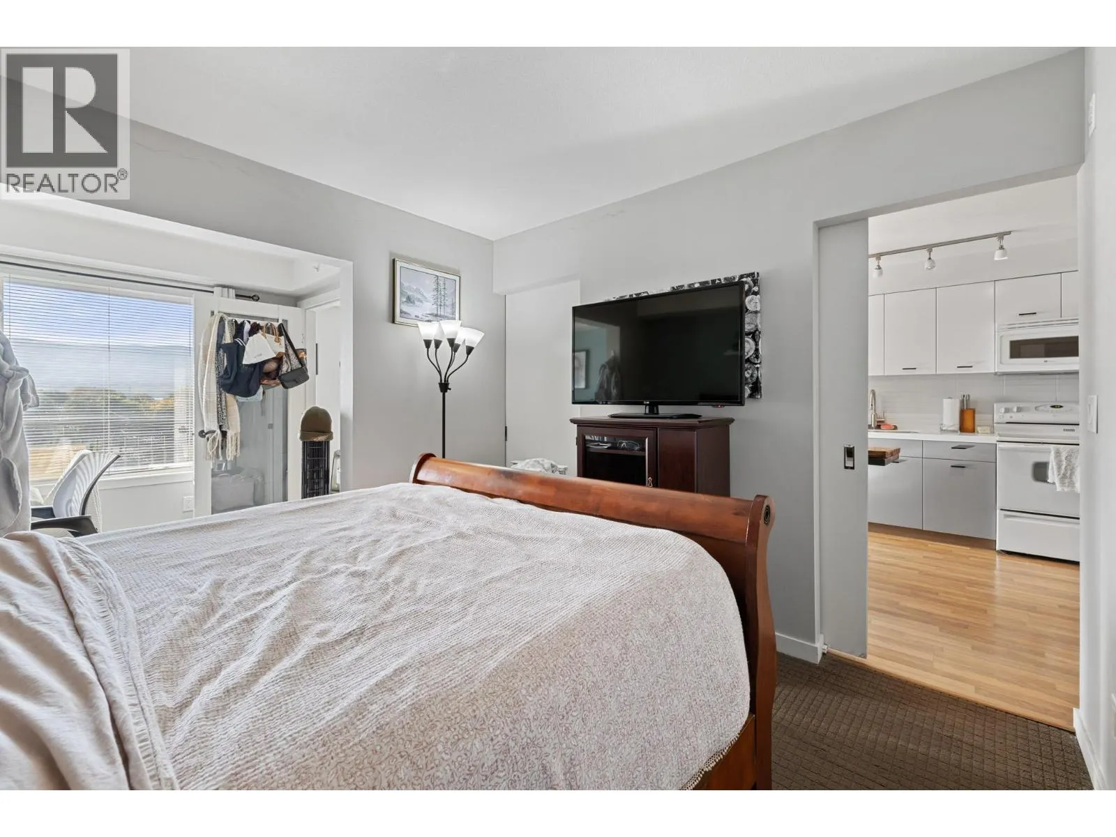 1550 Dickson Avenue Unit# 406