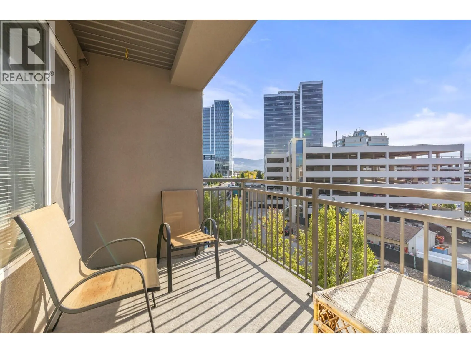 1550 Dickson Avenue Unit# 406