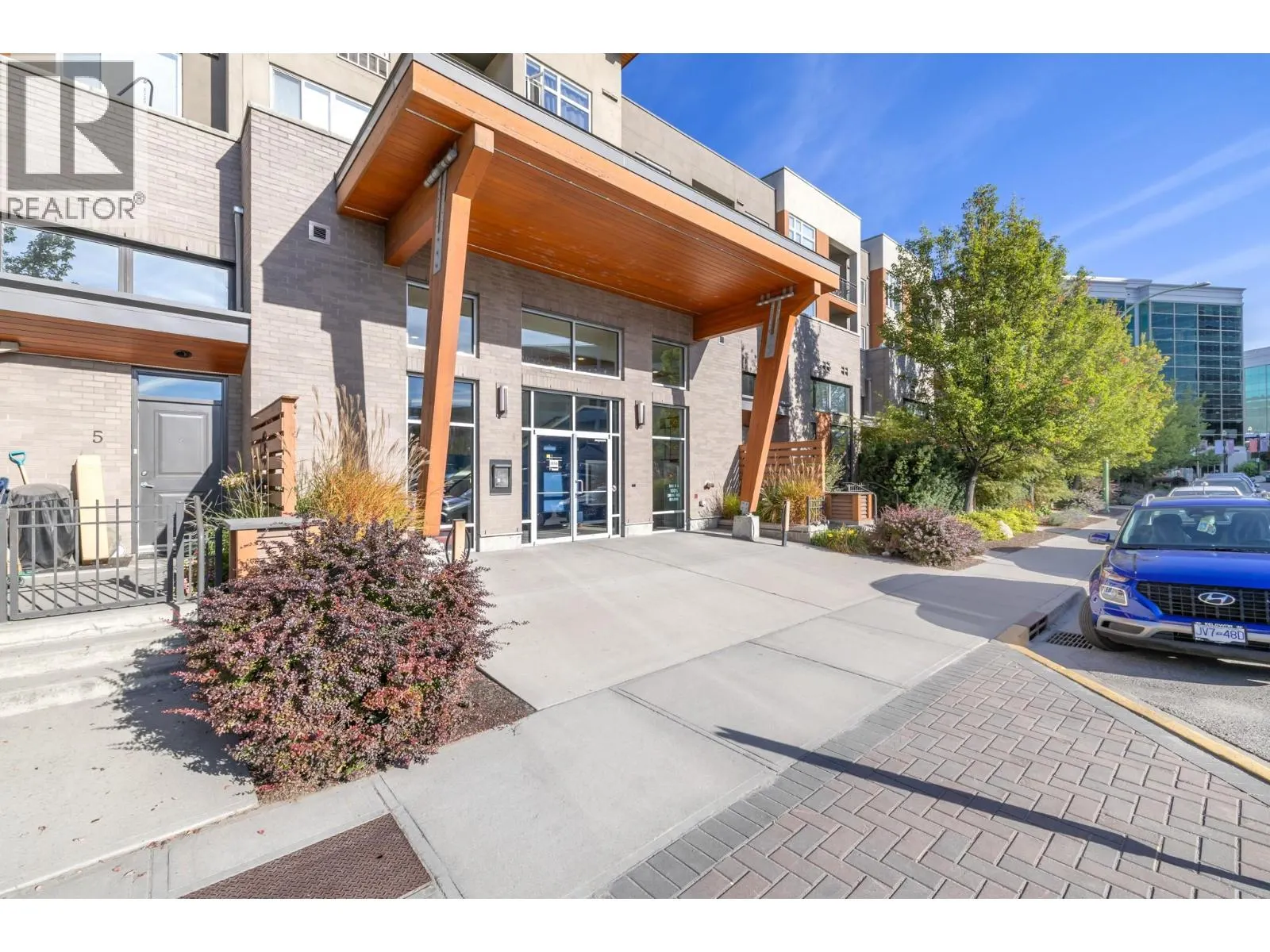 1550 Dickson Avenue Unit# 406