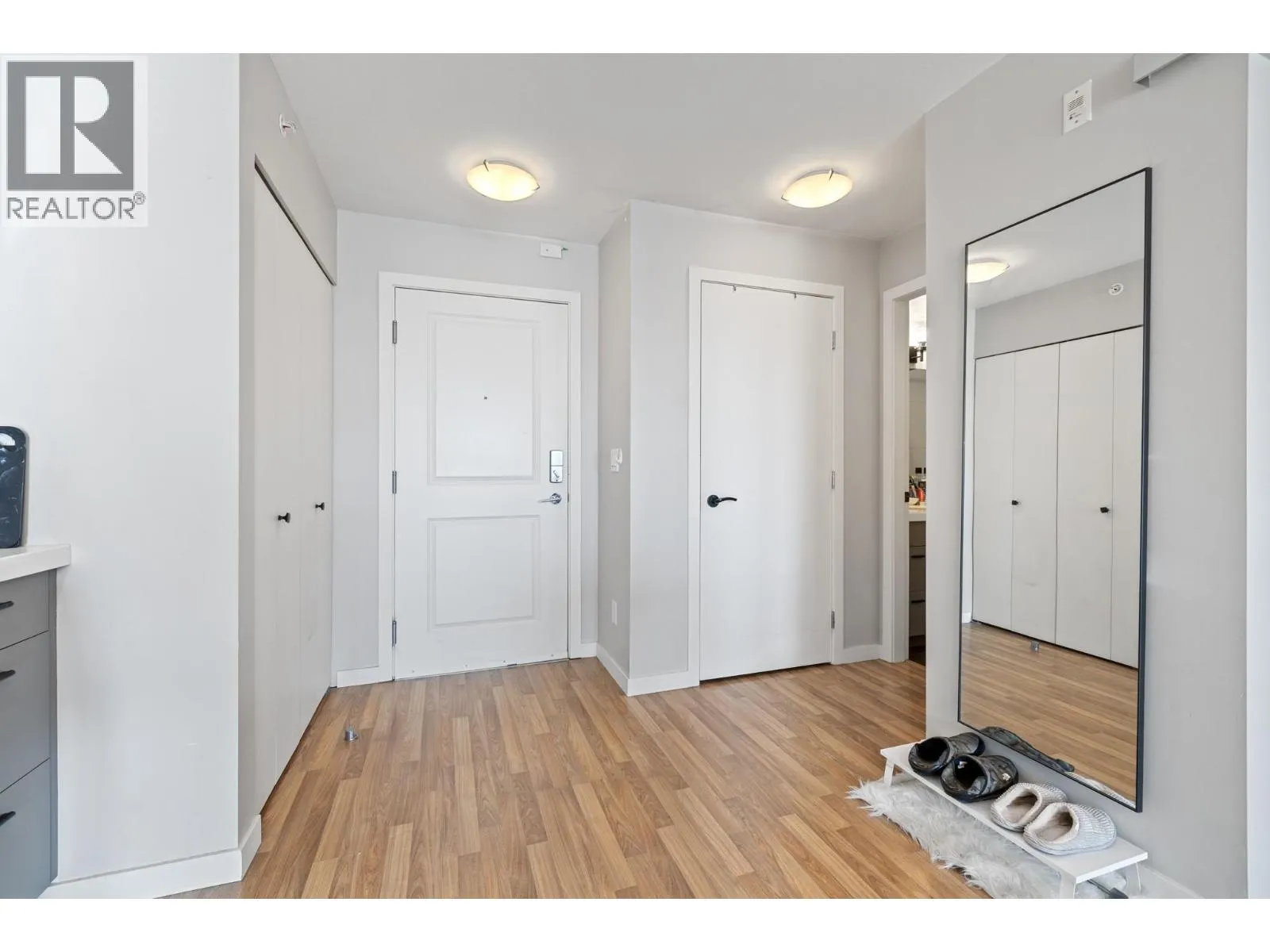1550 Dickson Avenue Unit# 406