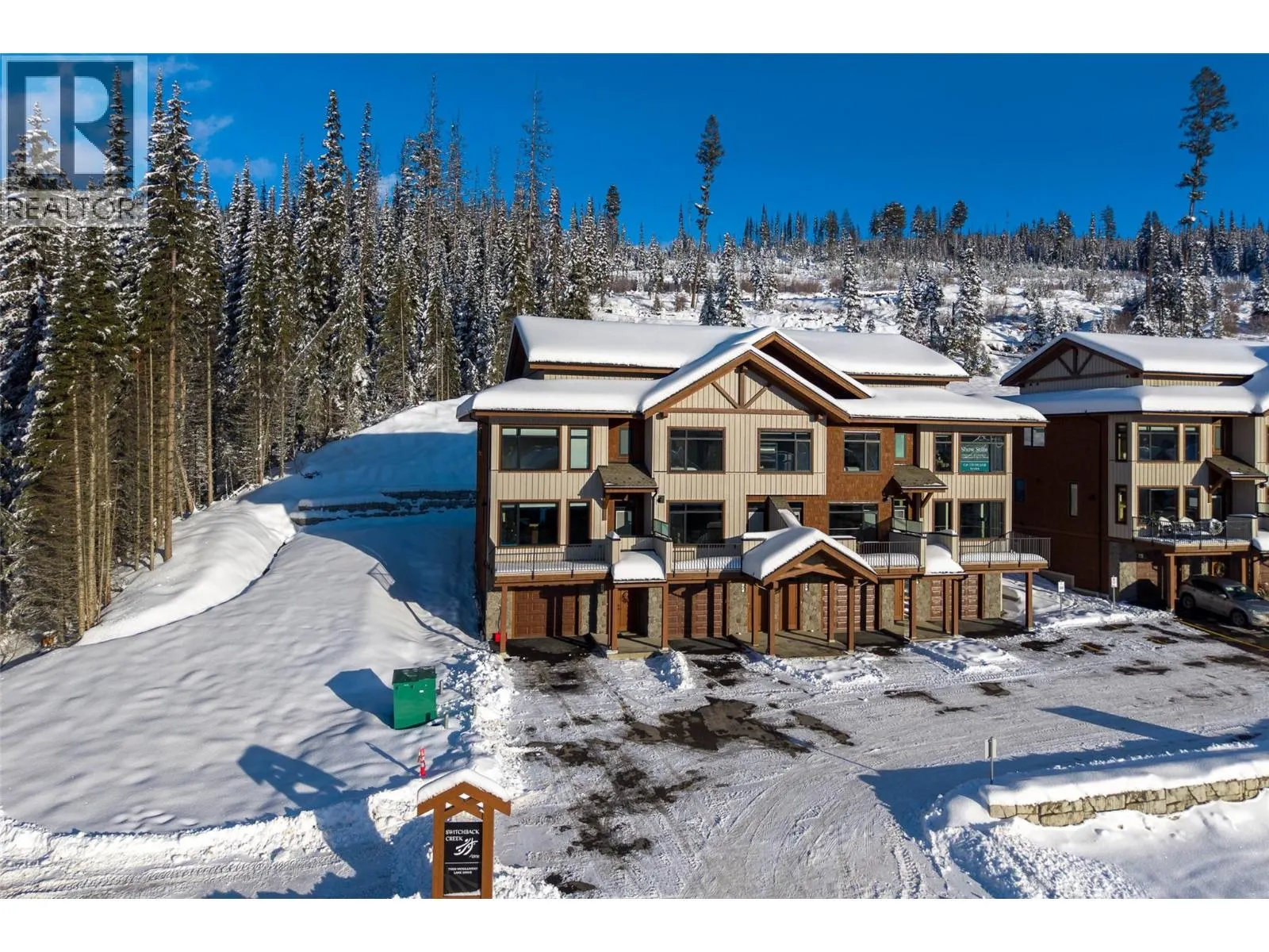 7000 McGillivray Lake Drive Unit# 16
