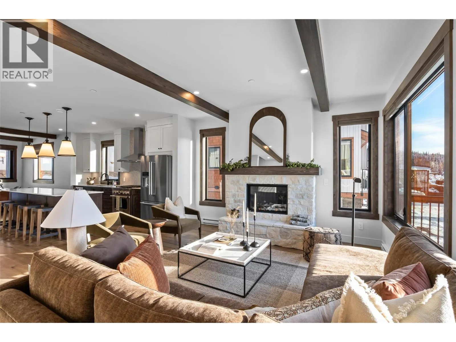 7000 McGillivray Lake Drive Unit# 16
