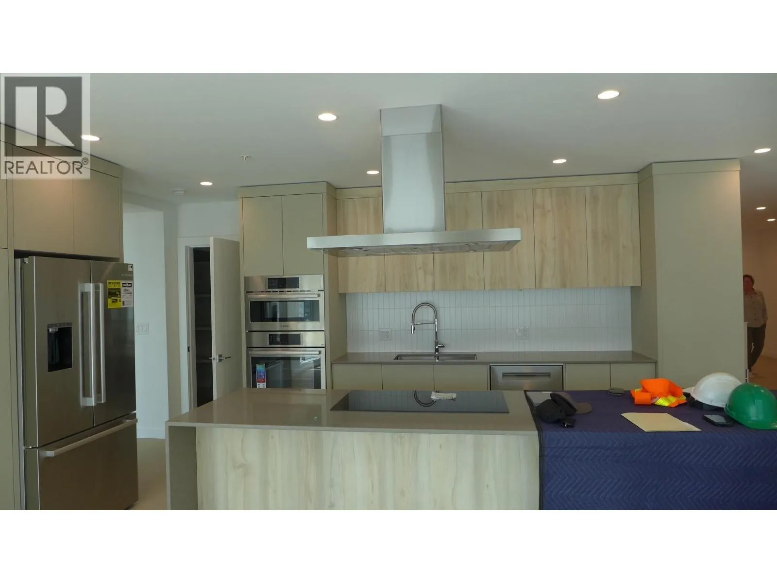 13419 Lakeshore Drive S Unit# 101