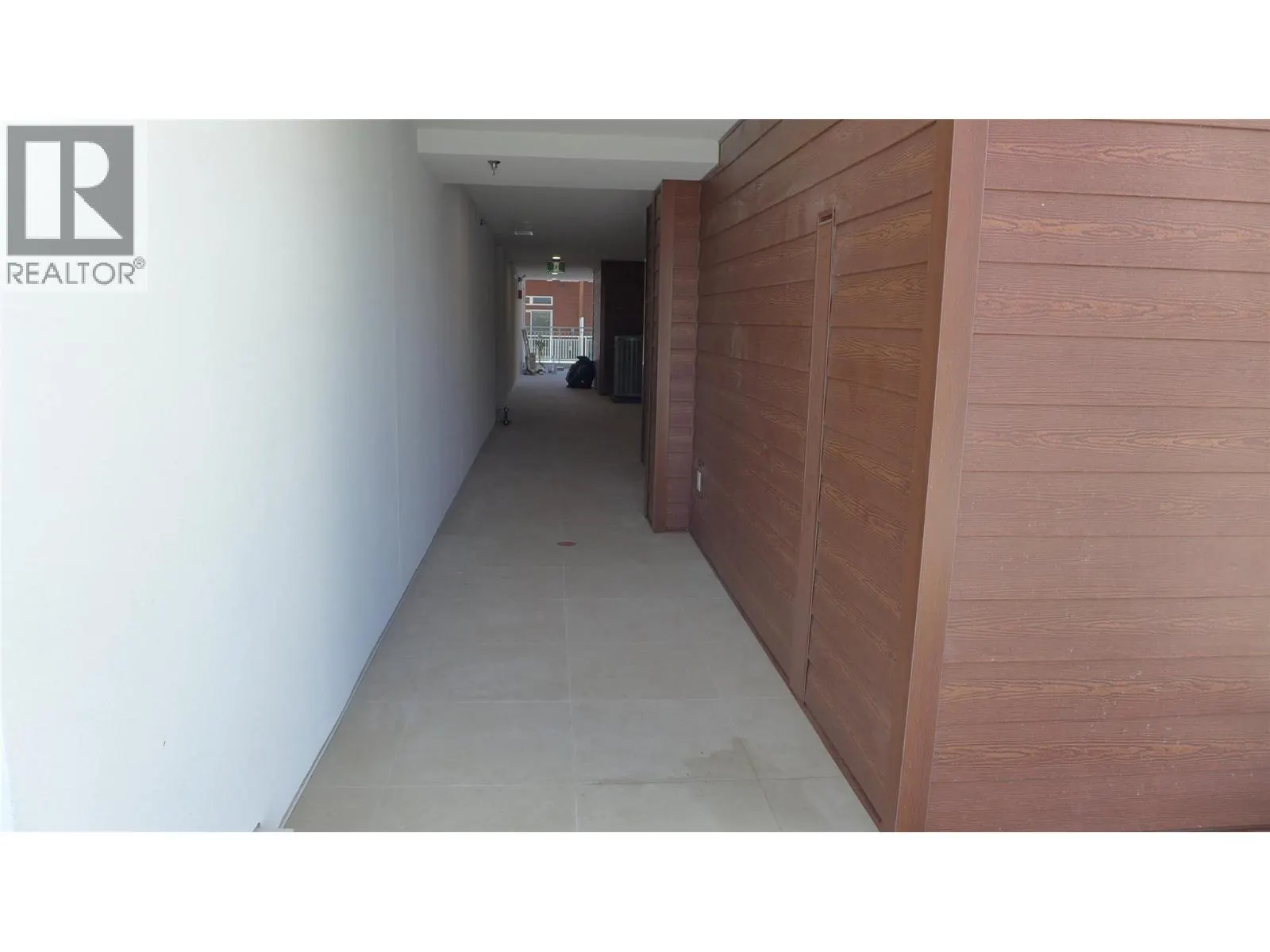 13419 Lakeshore Drive S Unit# 101