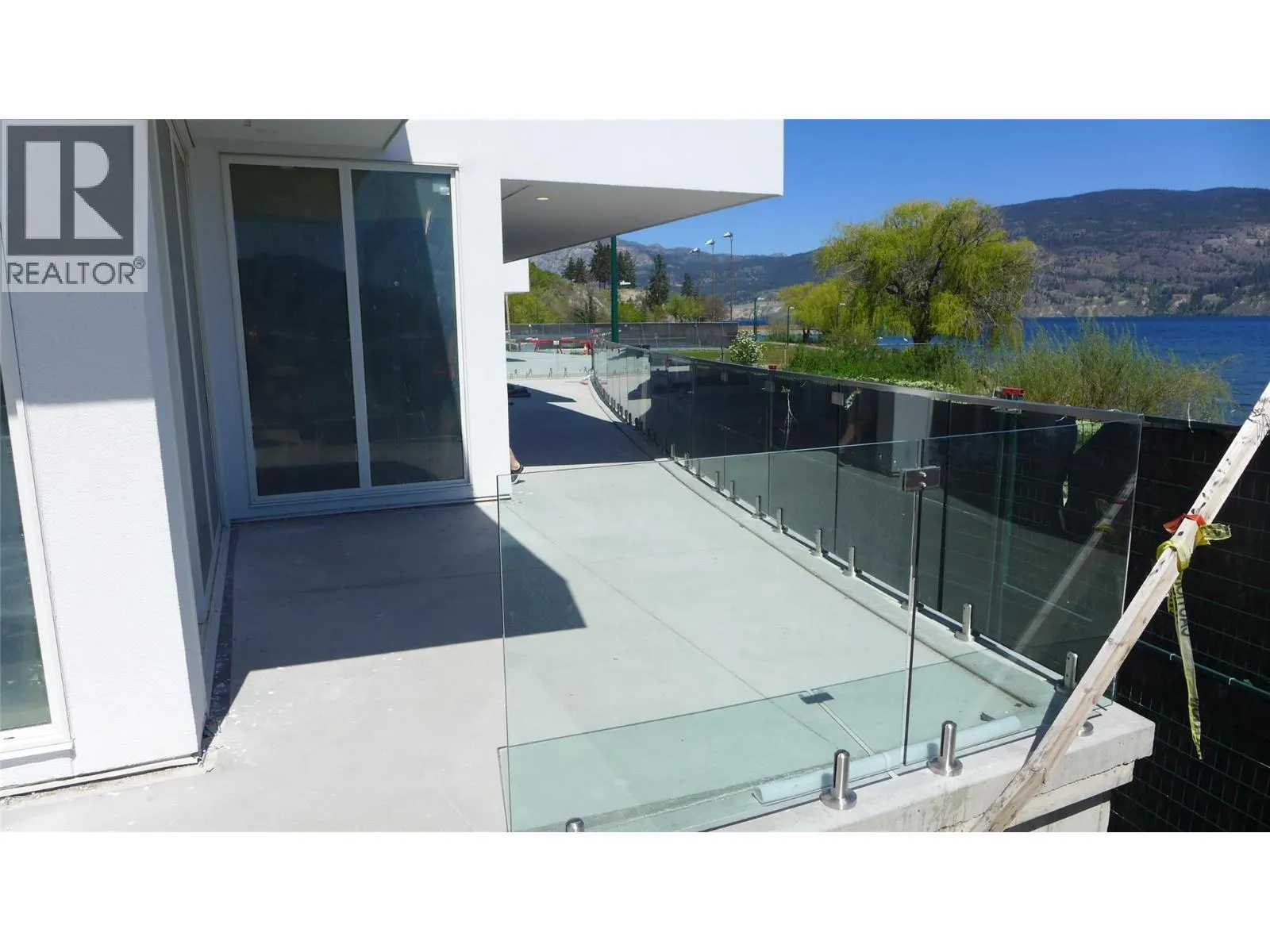 13419 Lakeshore Drive S Unit# 101