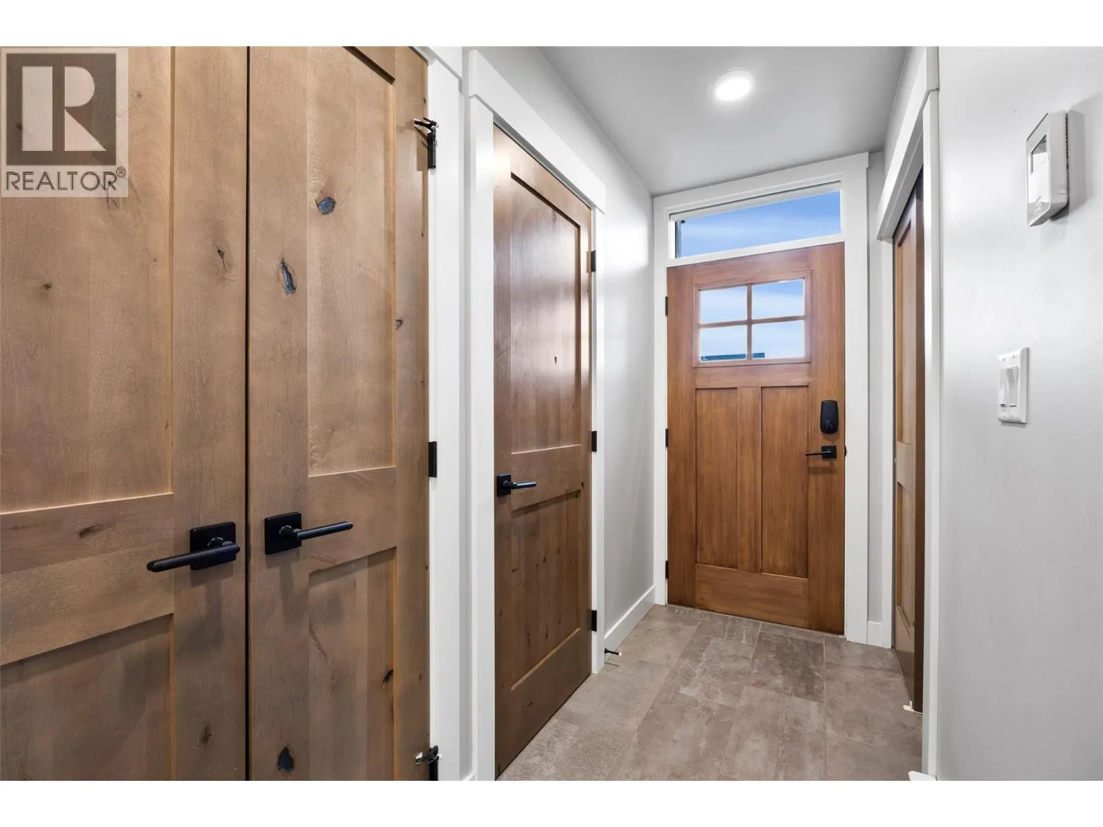 5045 VALLEY Drive Unit# 1