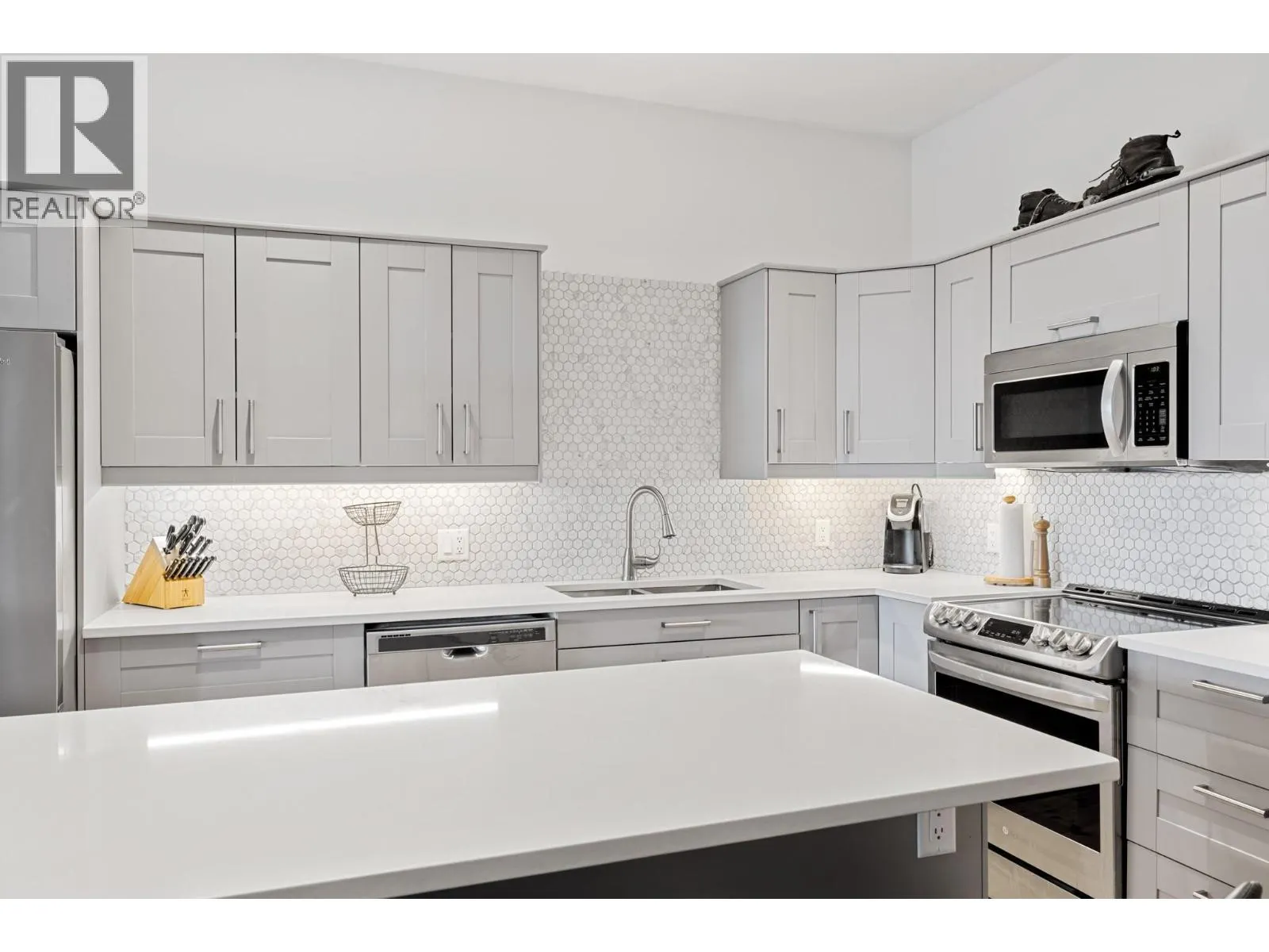5934 Snow Pines Crescent Unit# B Lot# 89