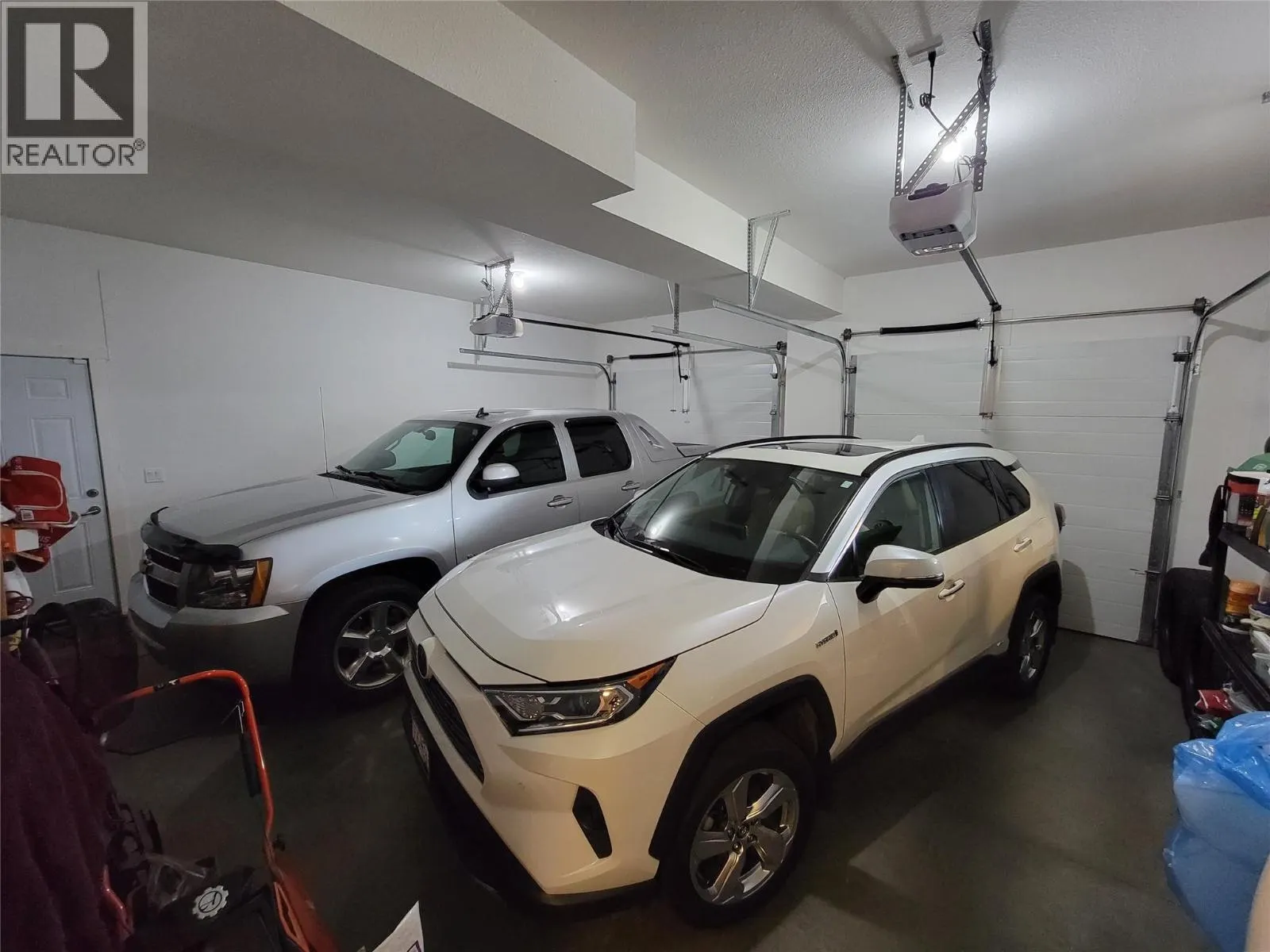 304 K View Crescent