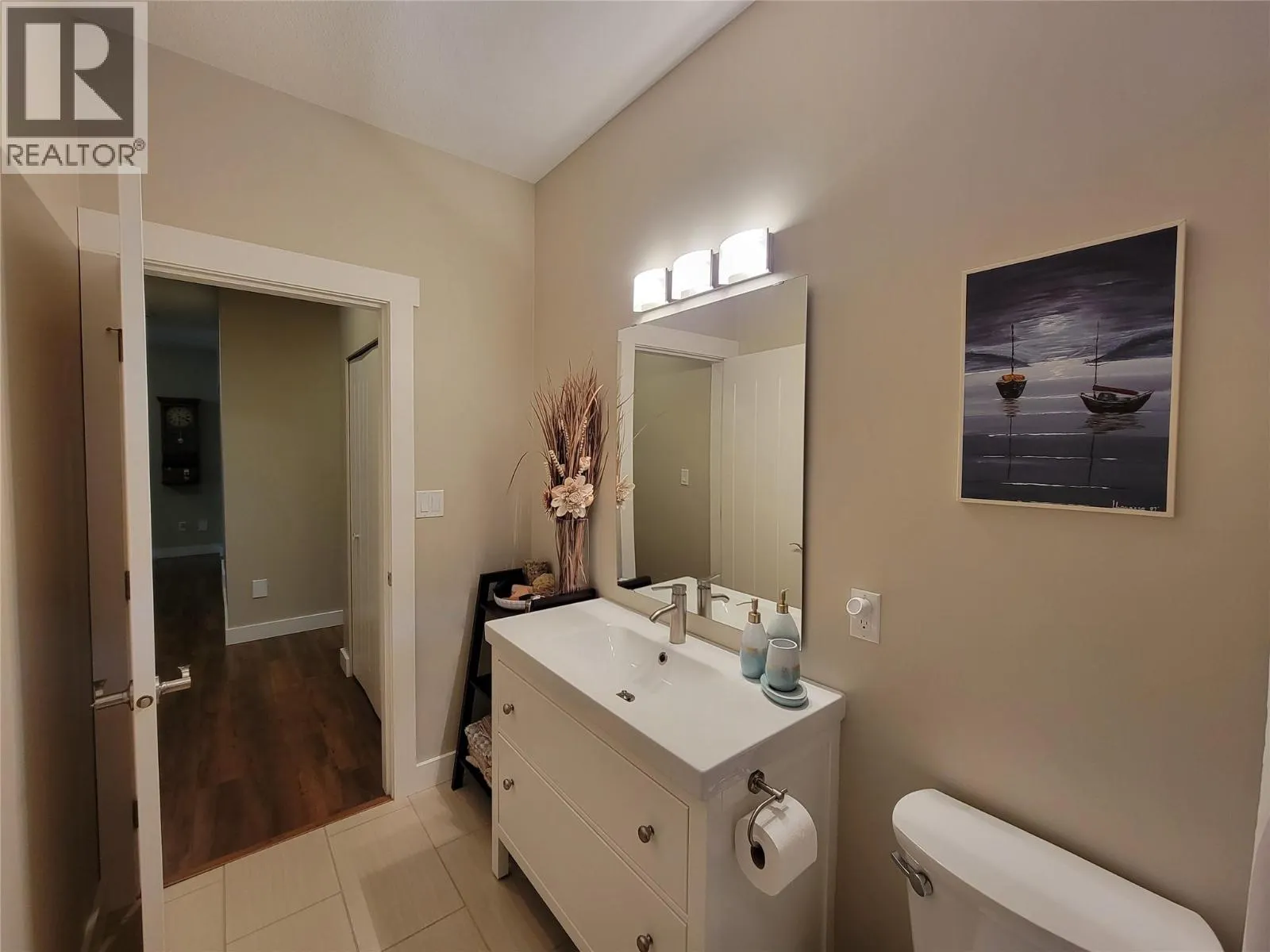 304 K View Crescent