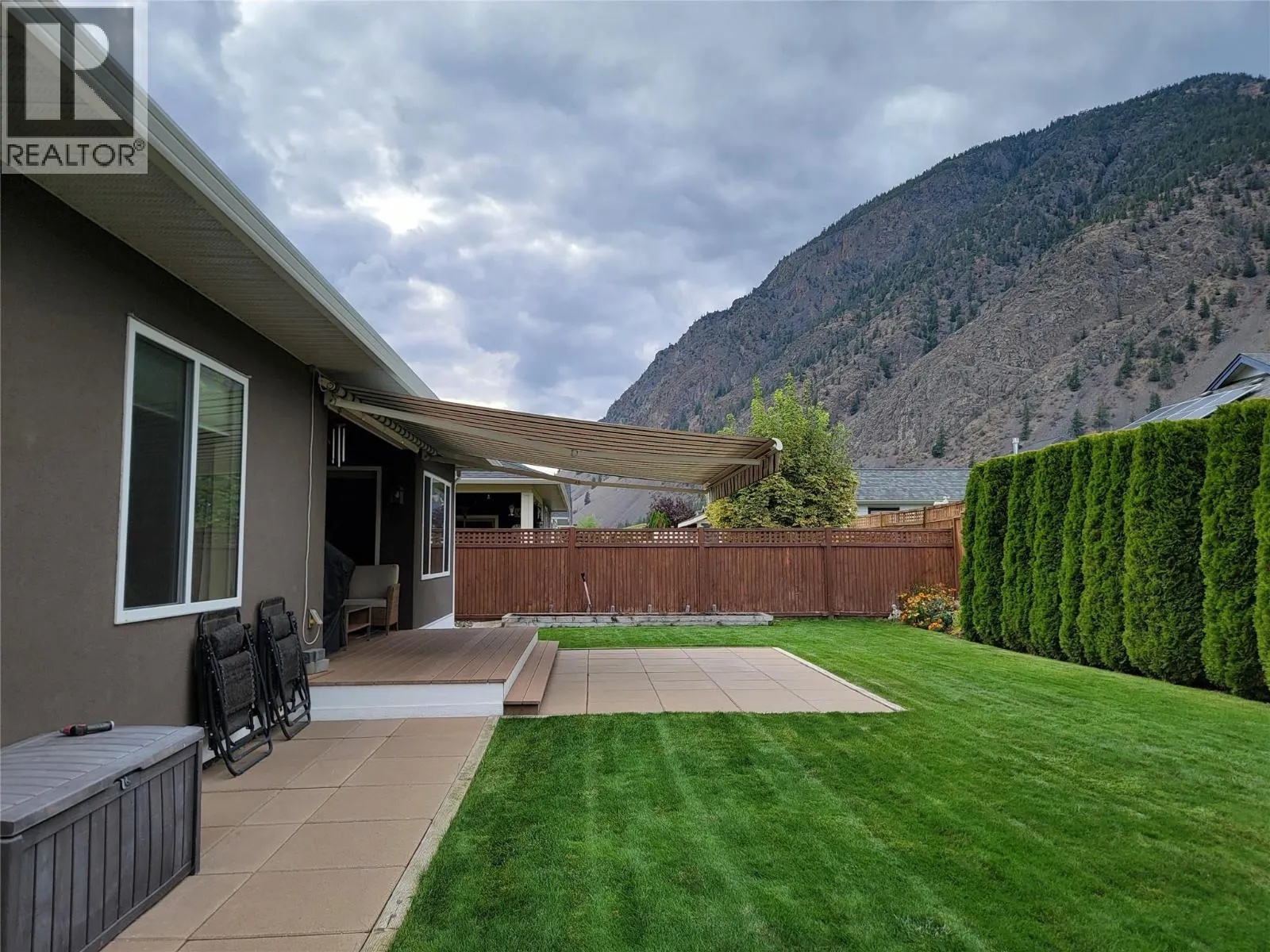 304 K View Crescent
