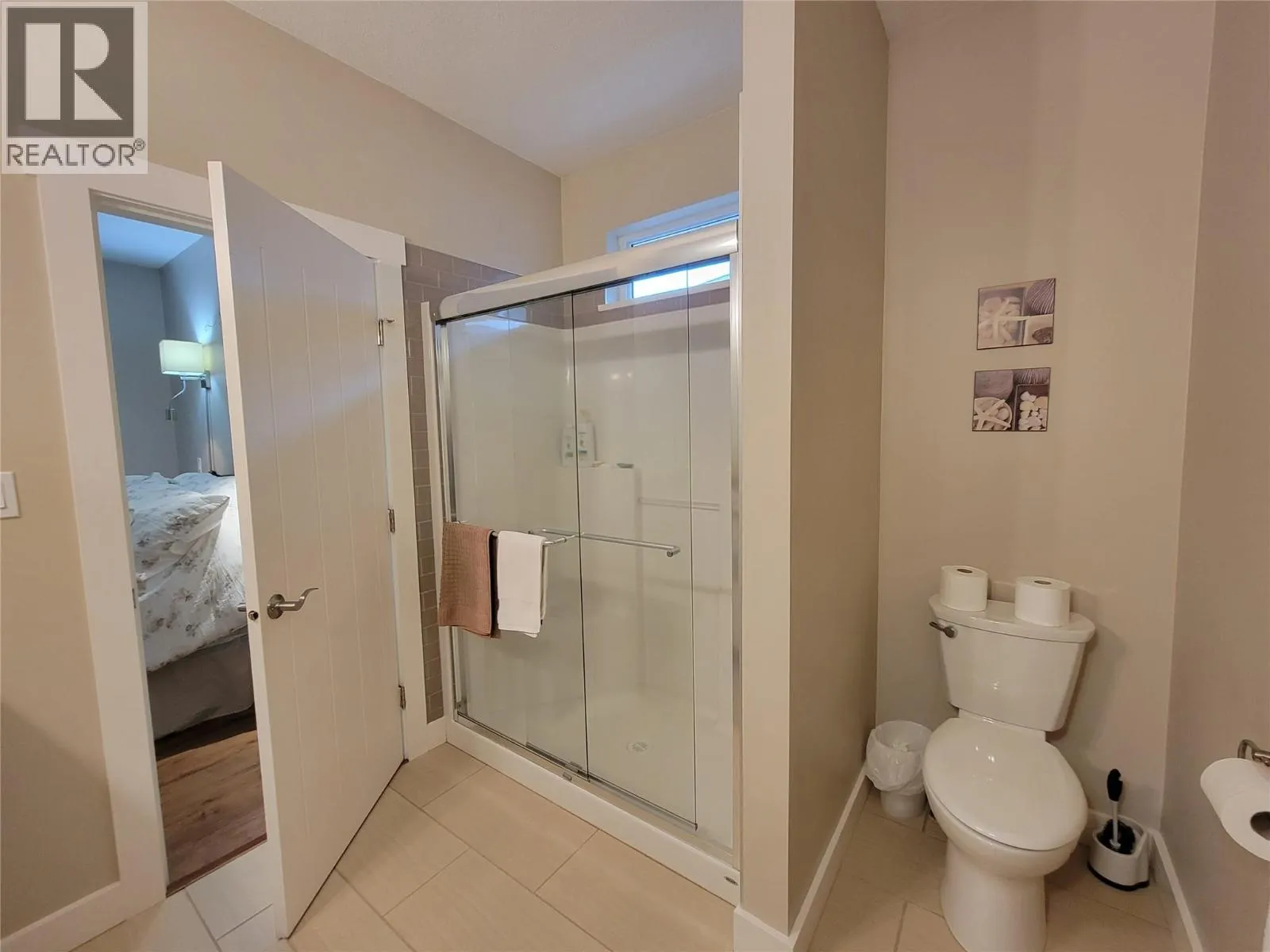 304 K View Crescent