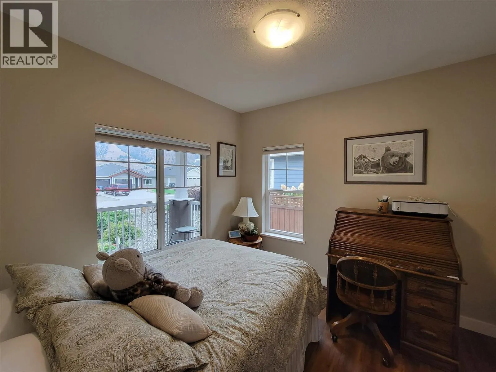304 K View Crescent