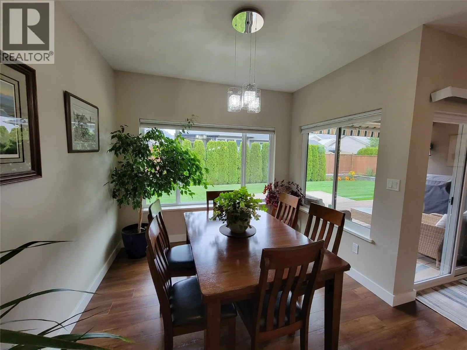 304 K View Crescent