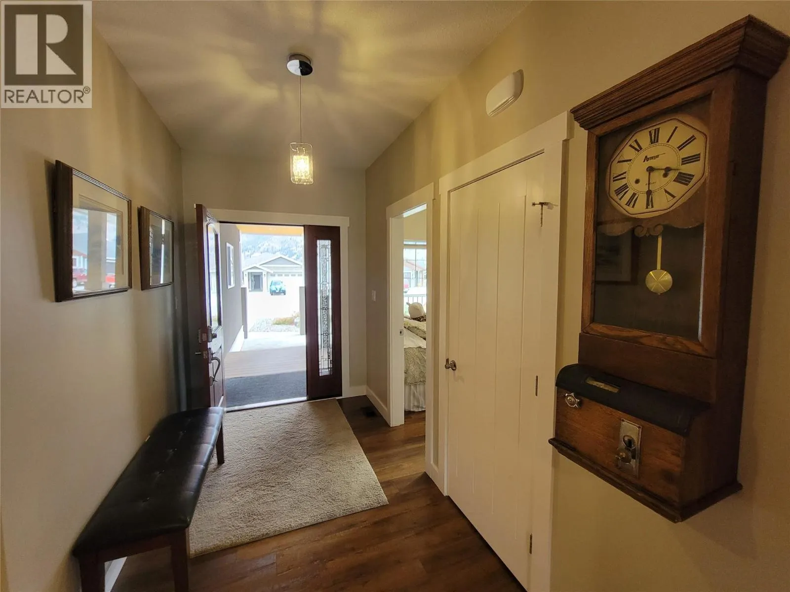 304 K View Crescent