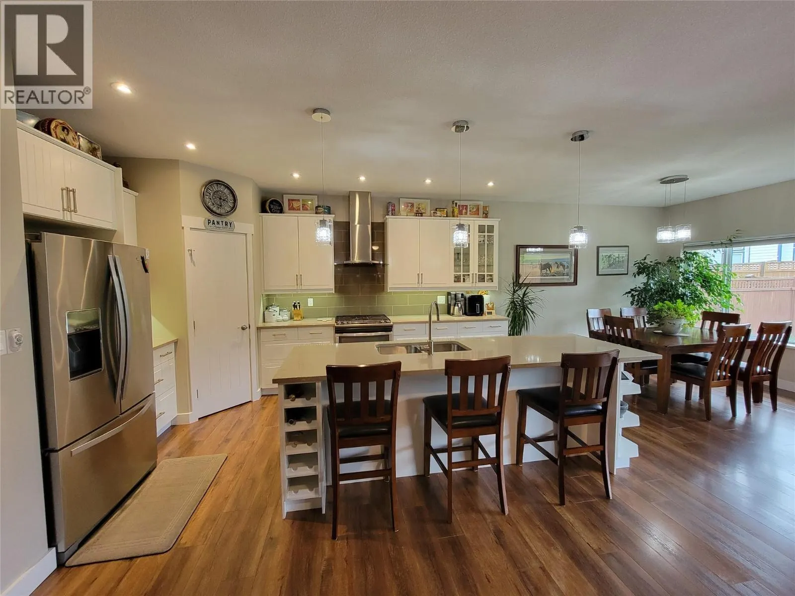 304 K View Crescent