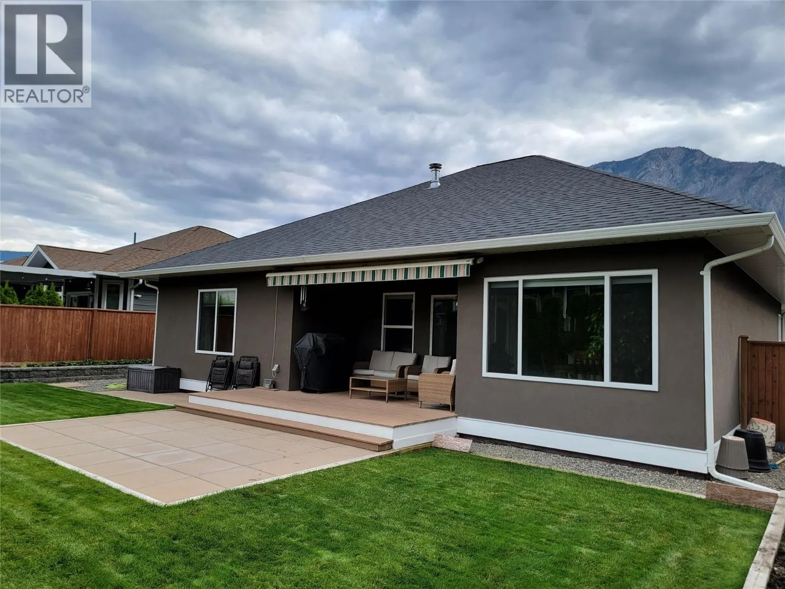 304 K View Crescent