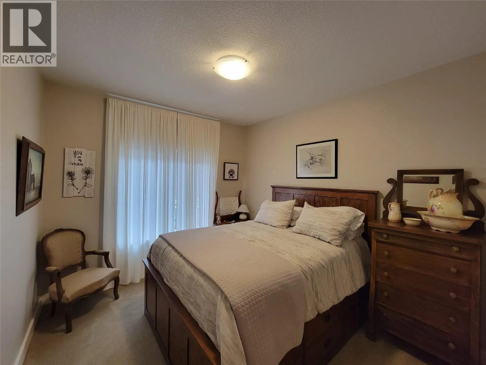304 K View Crescent