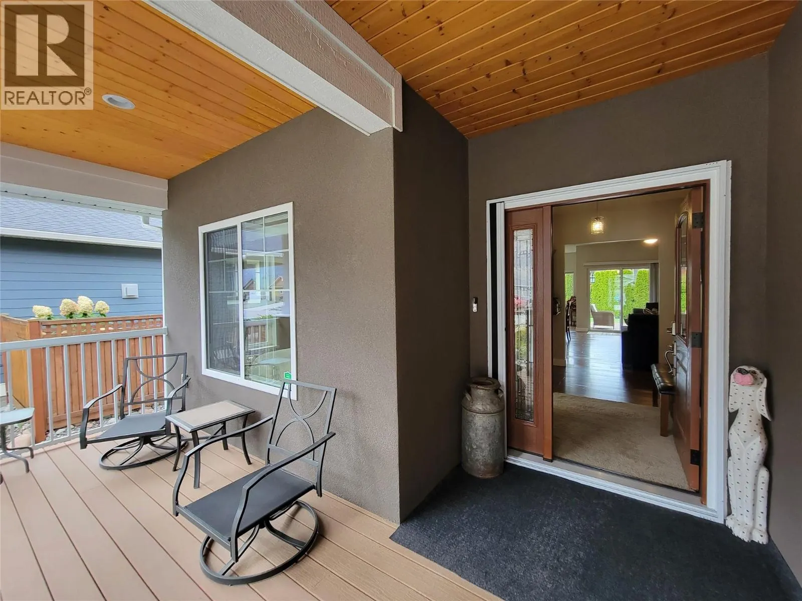 304 K View Crescent