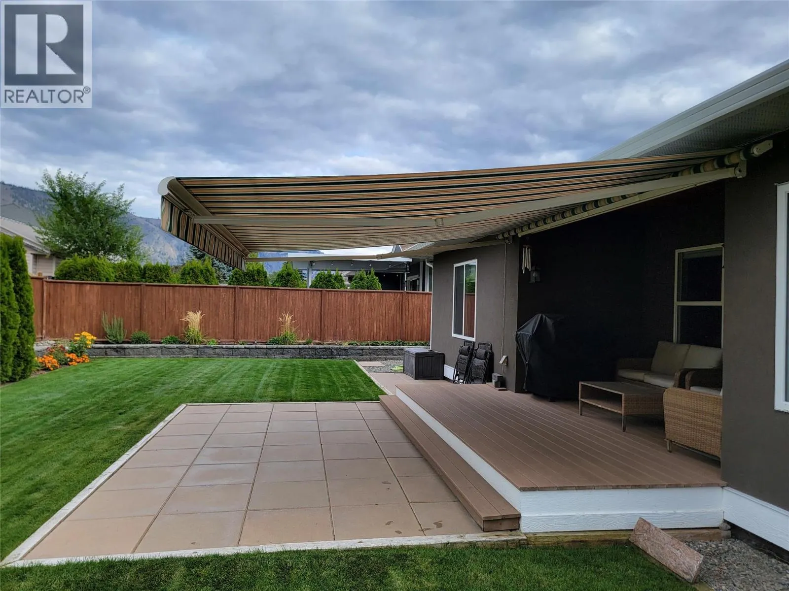 304 K View Crescent