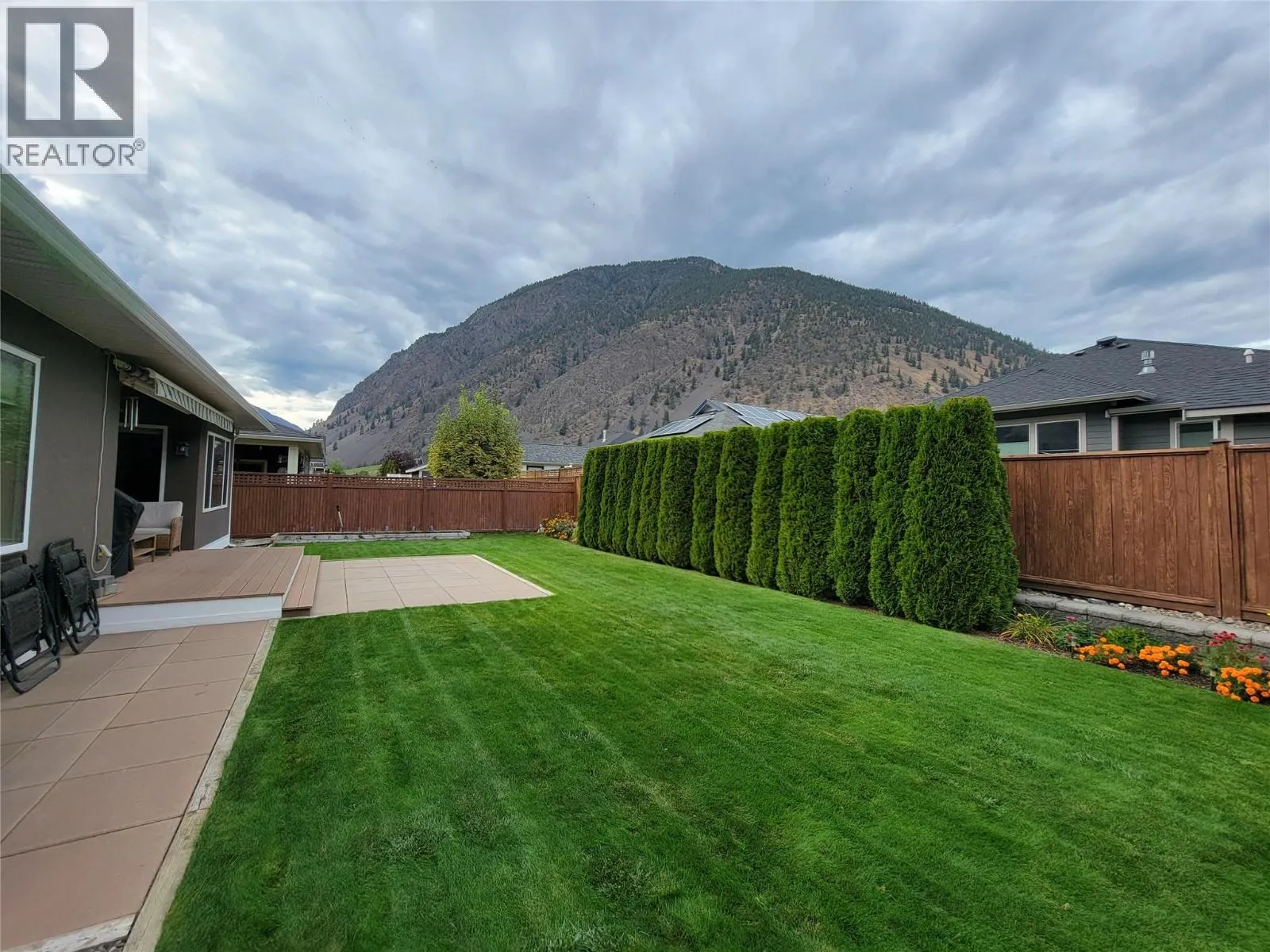 304 K View Crescent